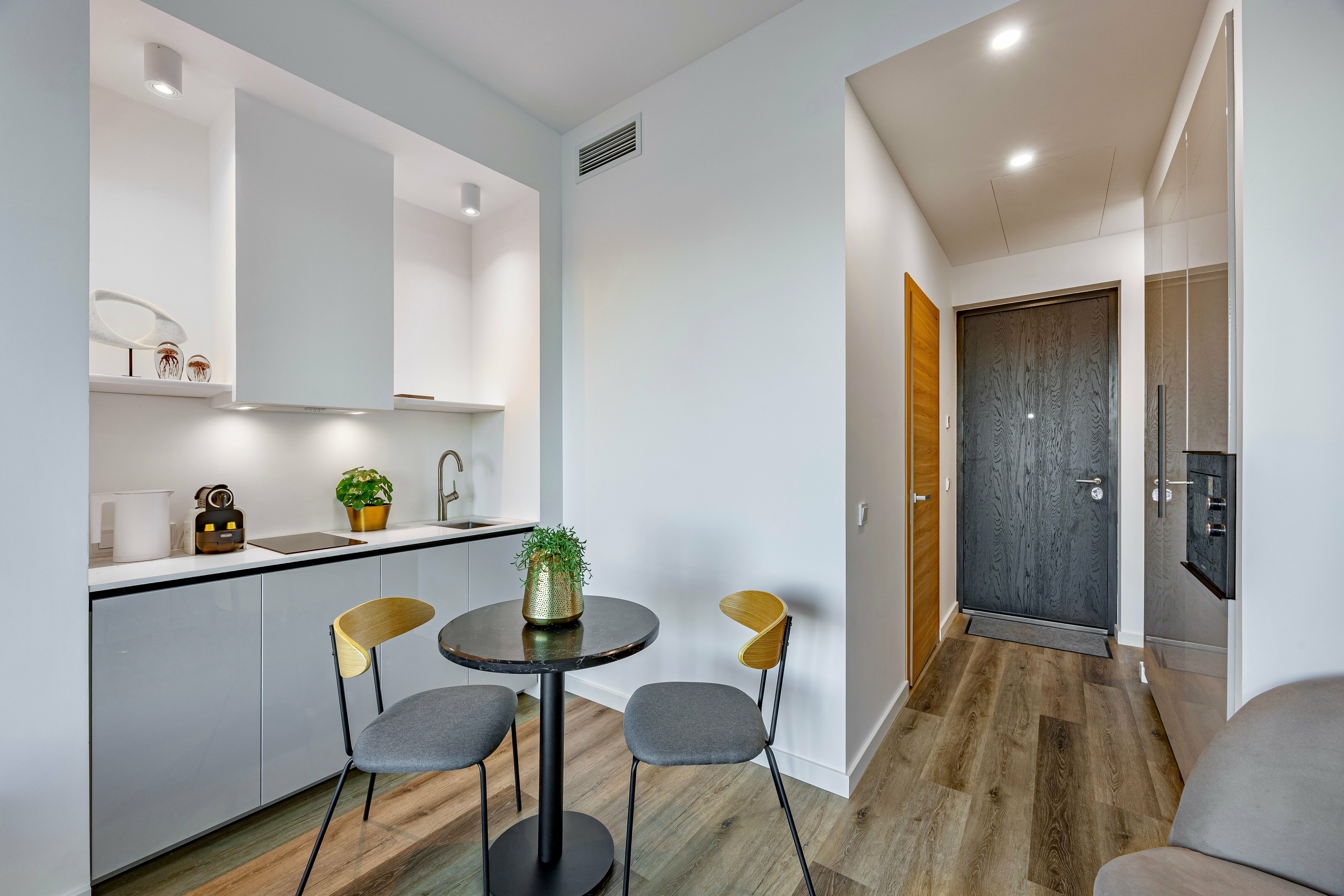 Студия Deluxe с видом на реку ( Низкий этаж)