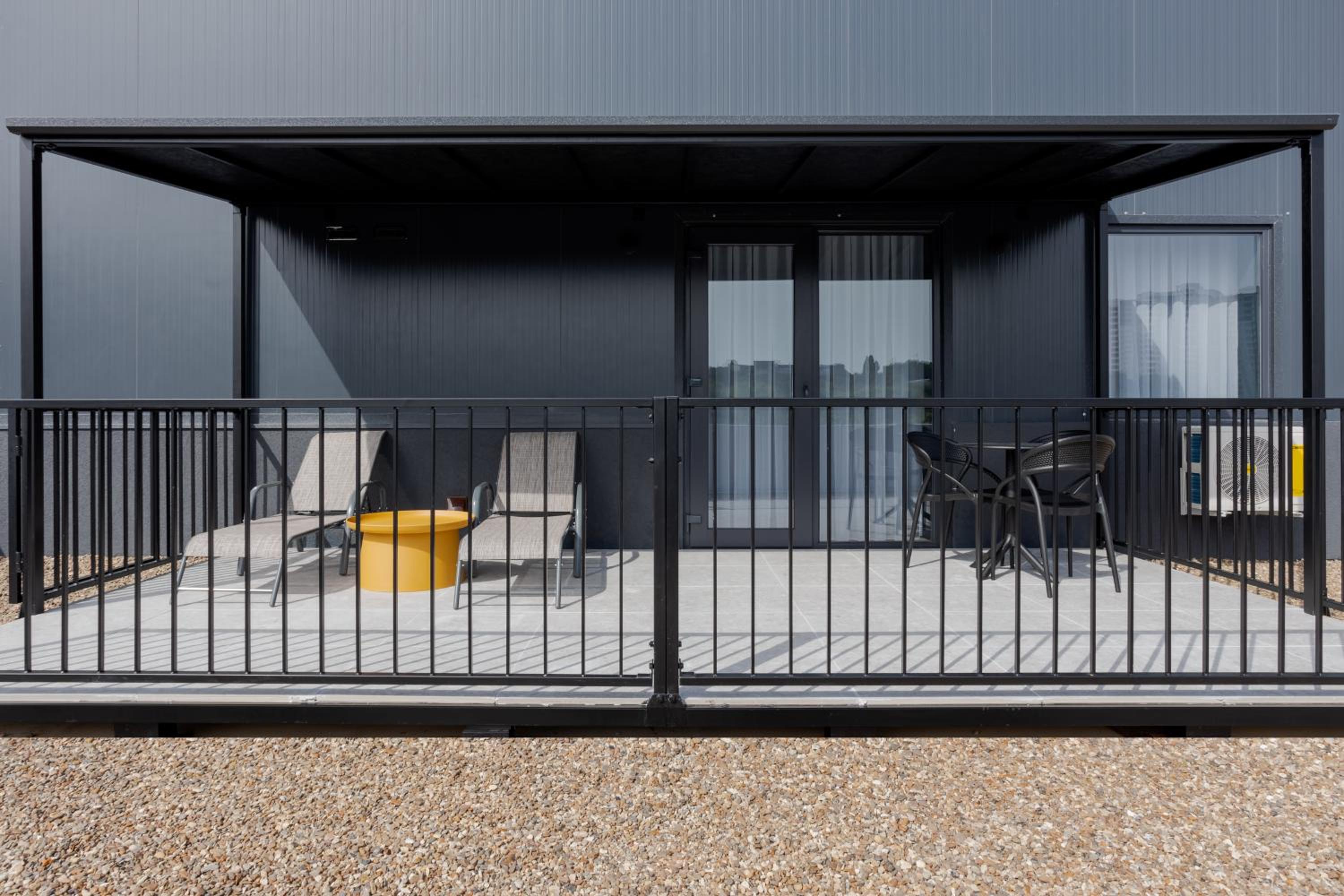 Two-Bedroom Deluxe Apartment with Garden View