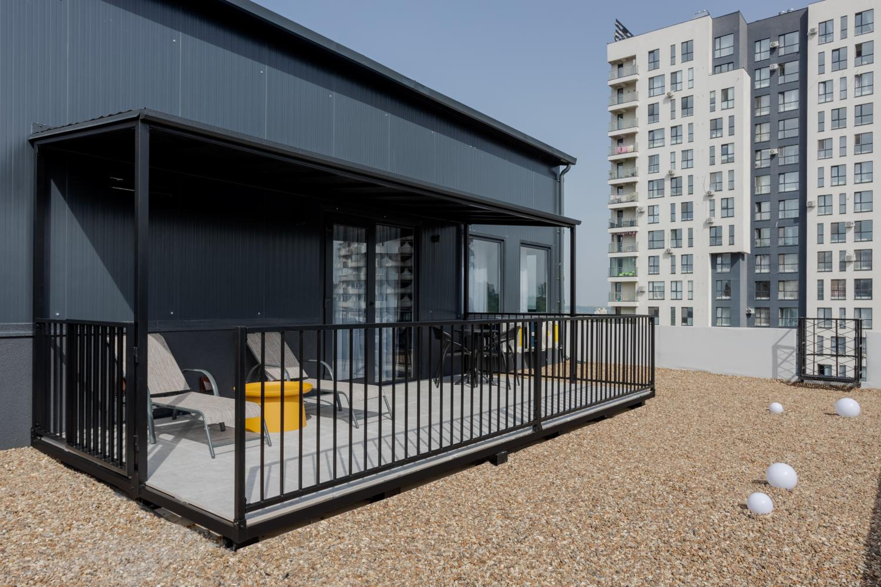 Two-Bedroom Deluxe Apartment with Garden View