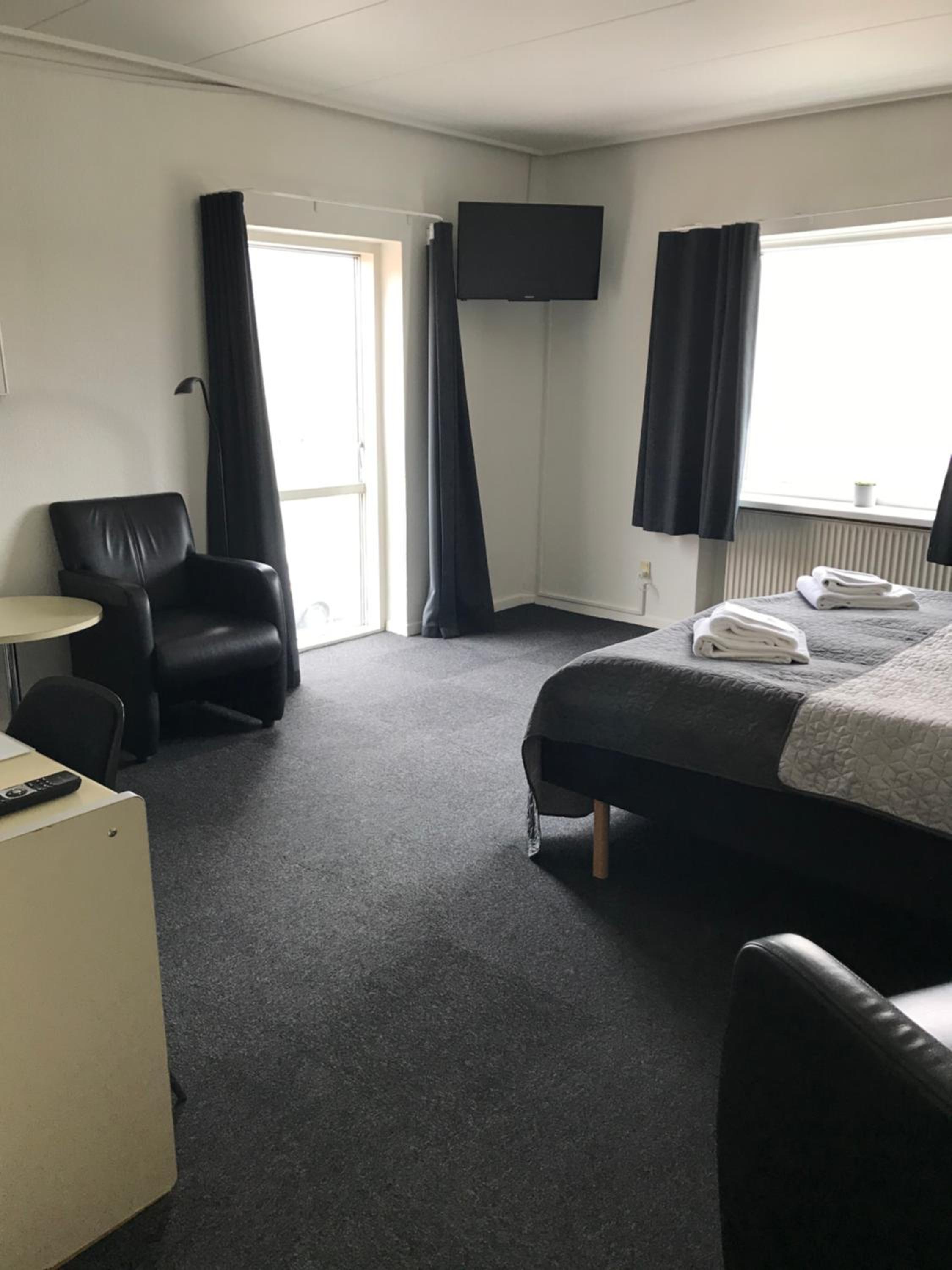 Twin Room with Extra Bed