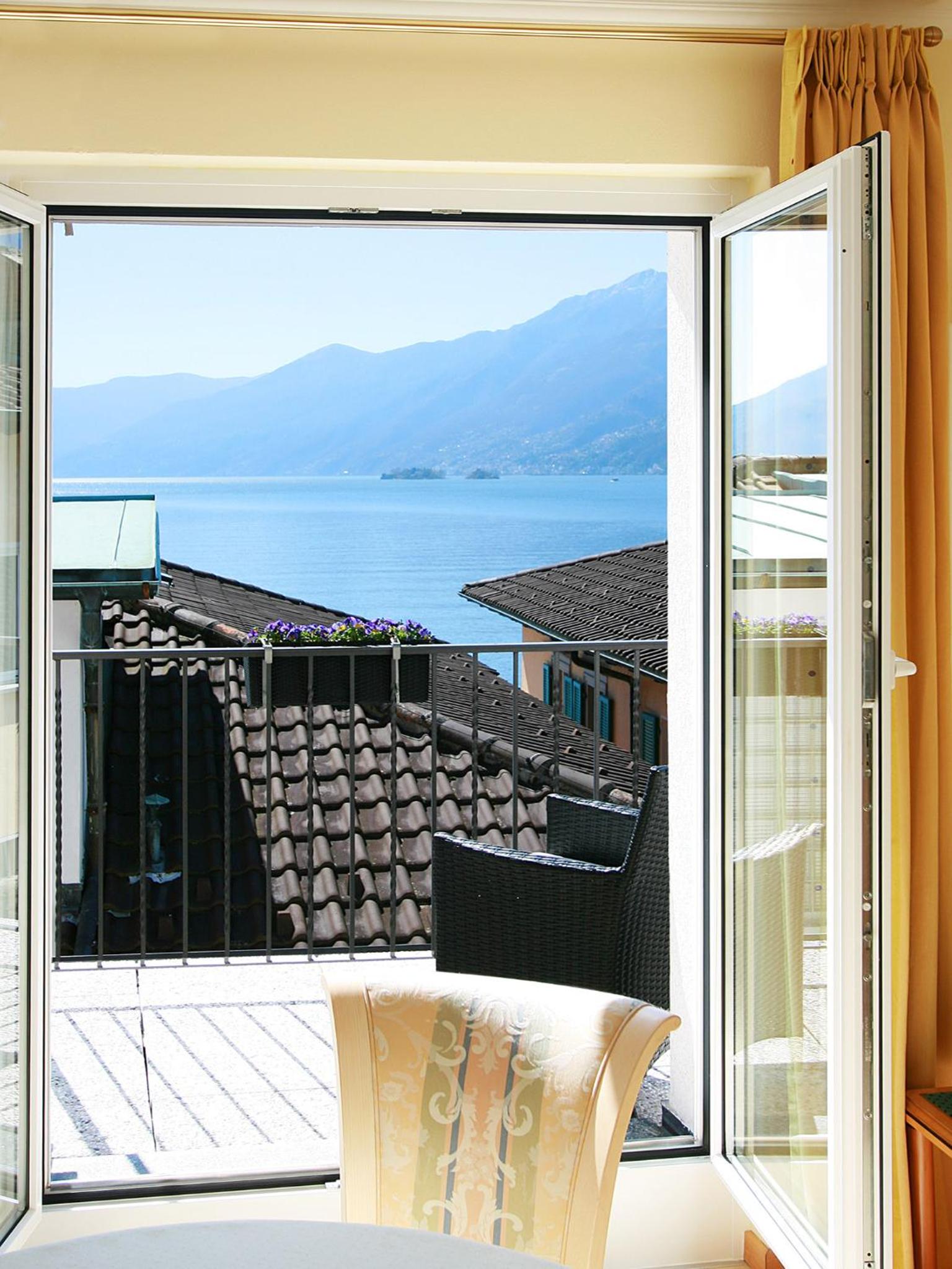 Junior Suite with Balcony and Lake View