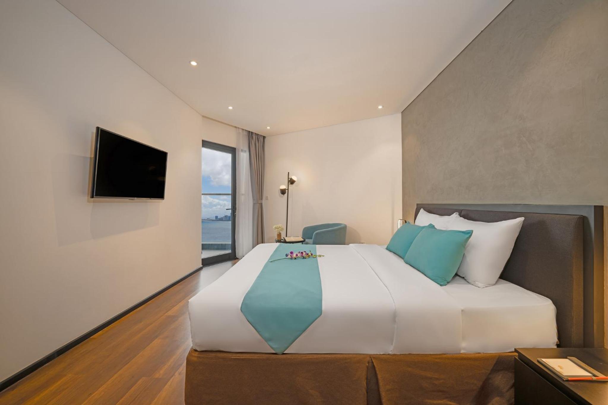 Deluxe Double Room with Sea View