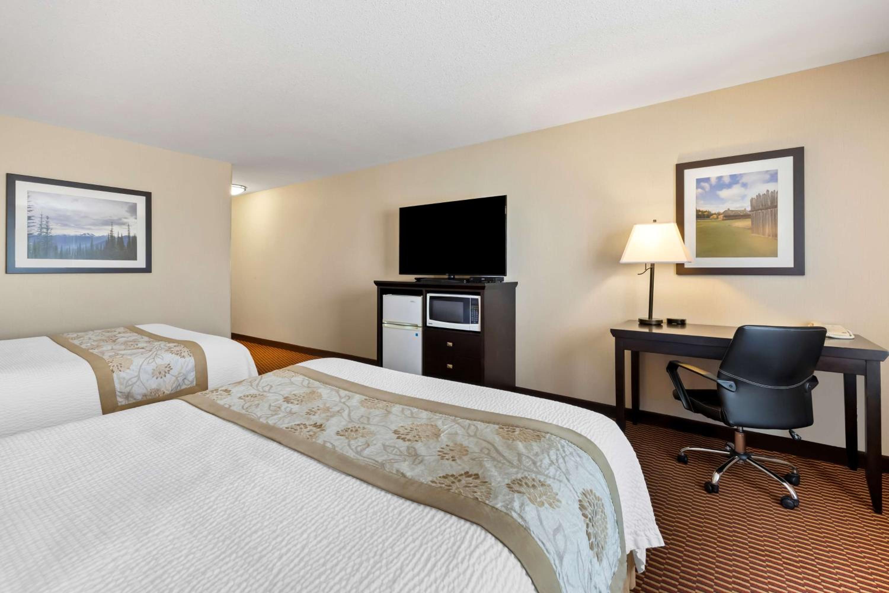 Queen Room with Two Queen Beds - Non-Smoking