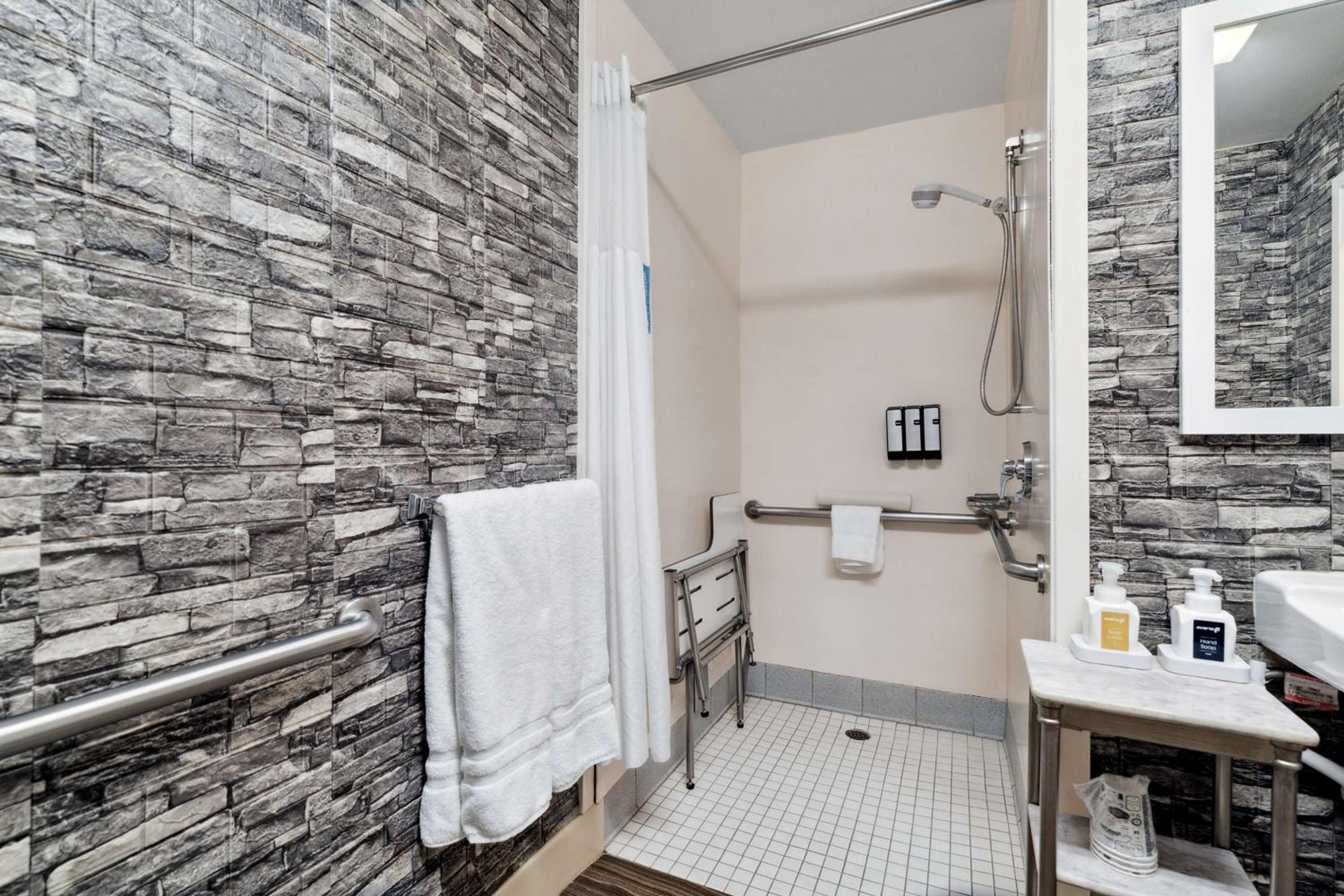 King Room with Roll-In Shower - Disability Access