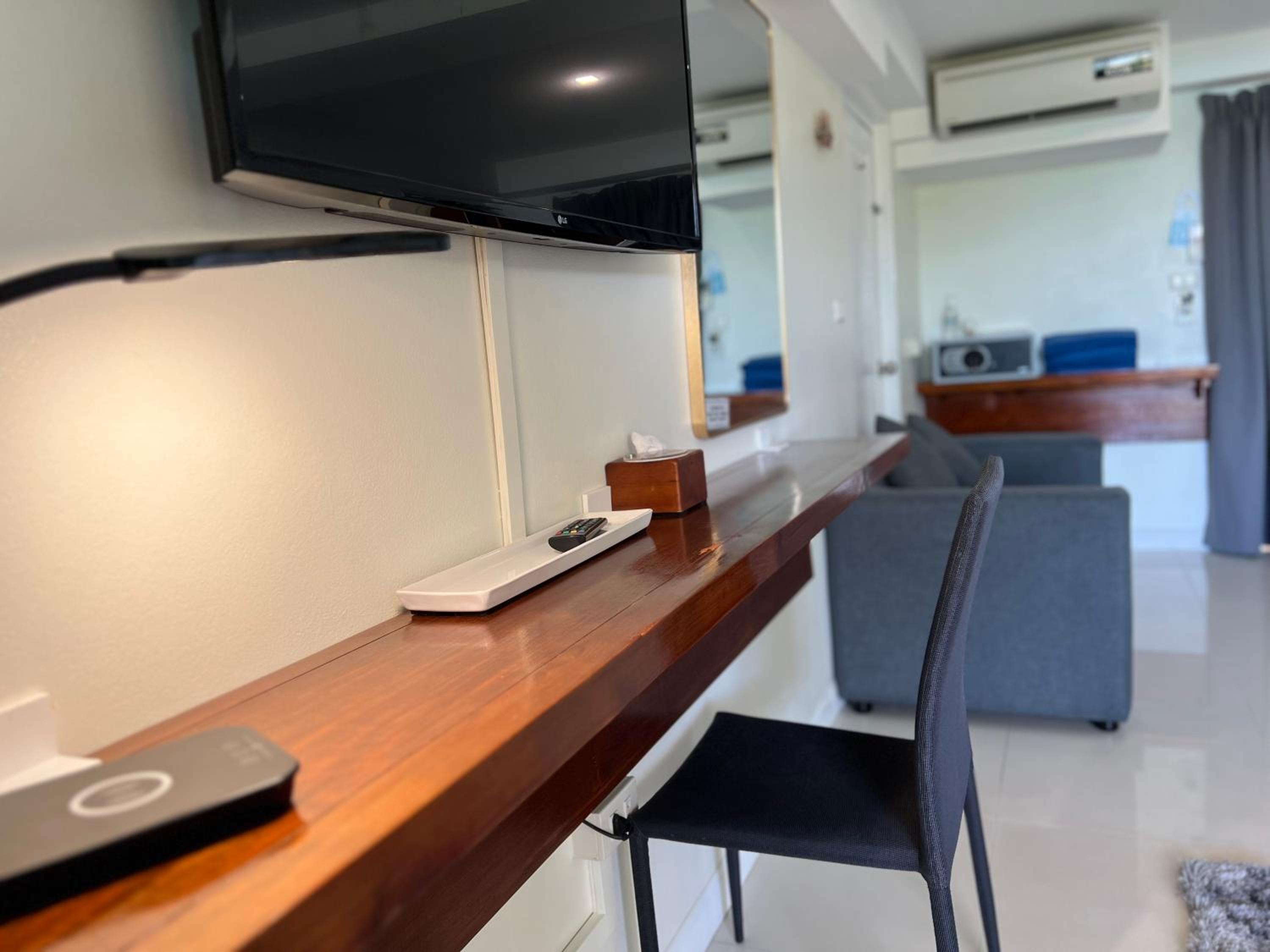 Deluxe Double or Twin Room with Sea View