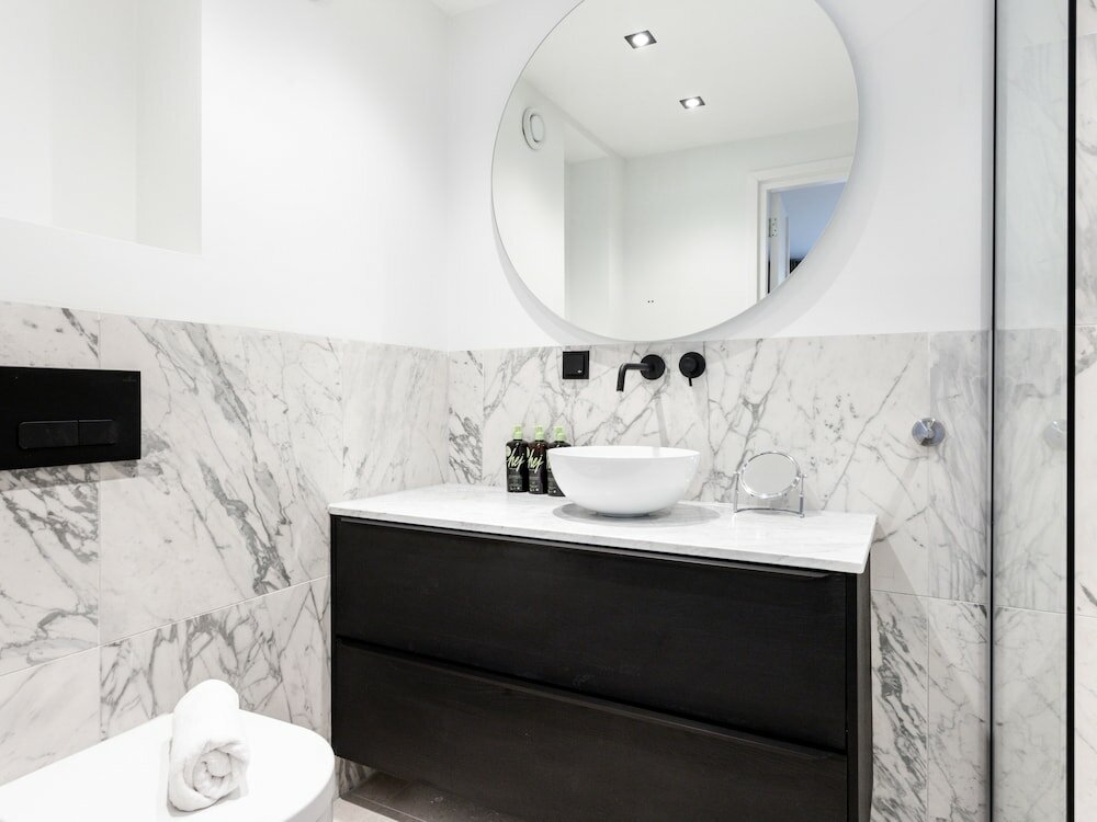 Queen Room with Terrace