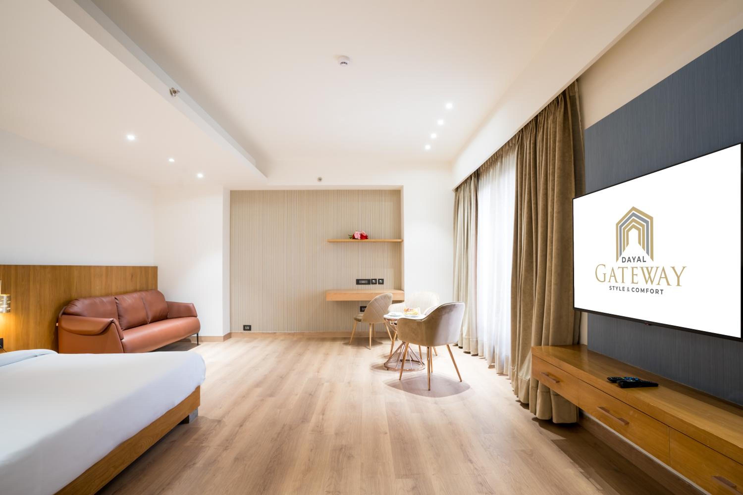 Deluxe King Room