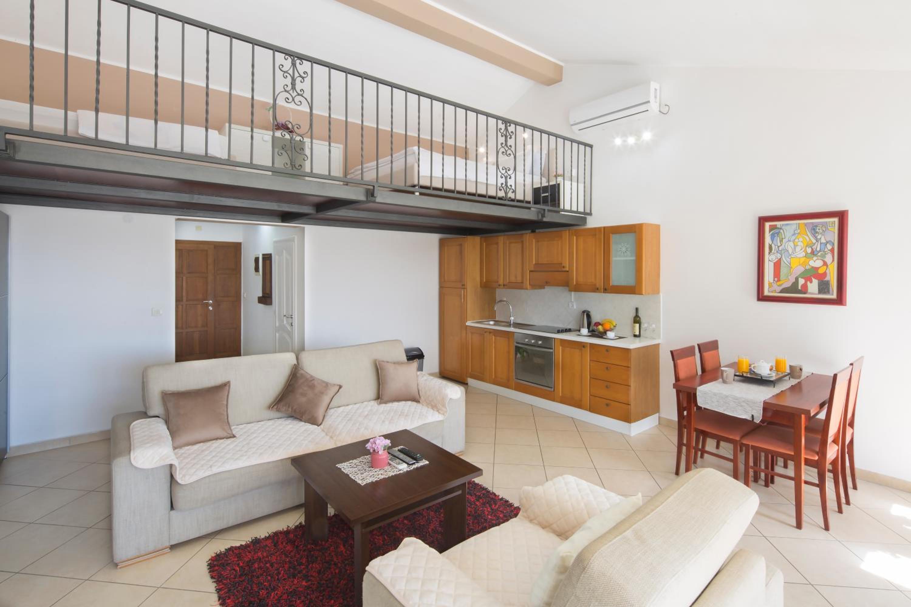 Apartment - Split Level