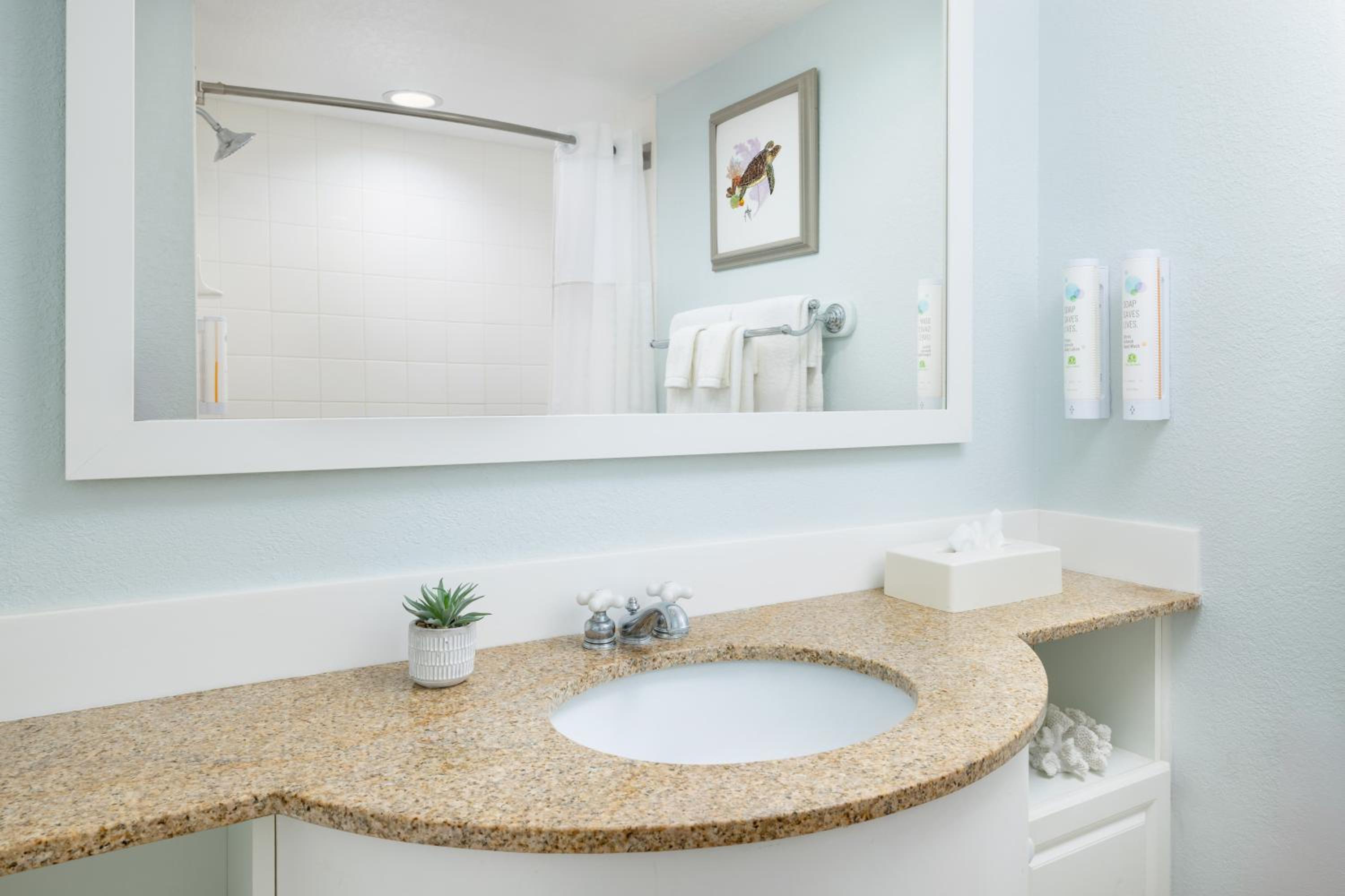 One-Bedroom Suite with Balcony and Gulf View Recently Renovated