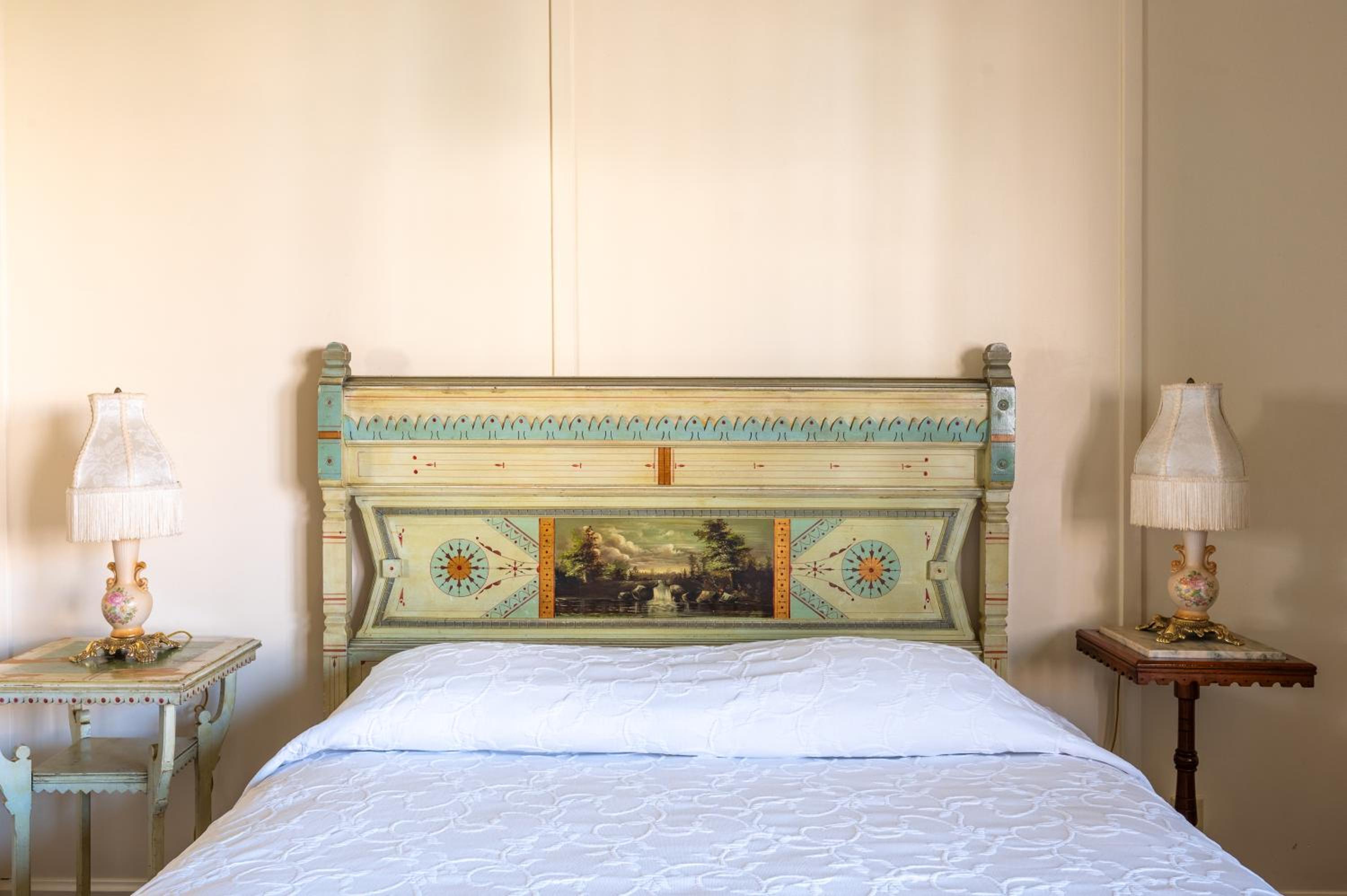 Queen Room with Garden View