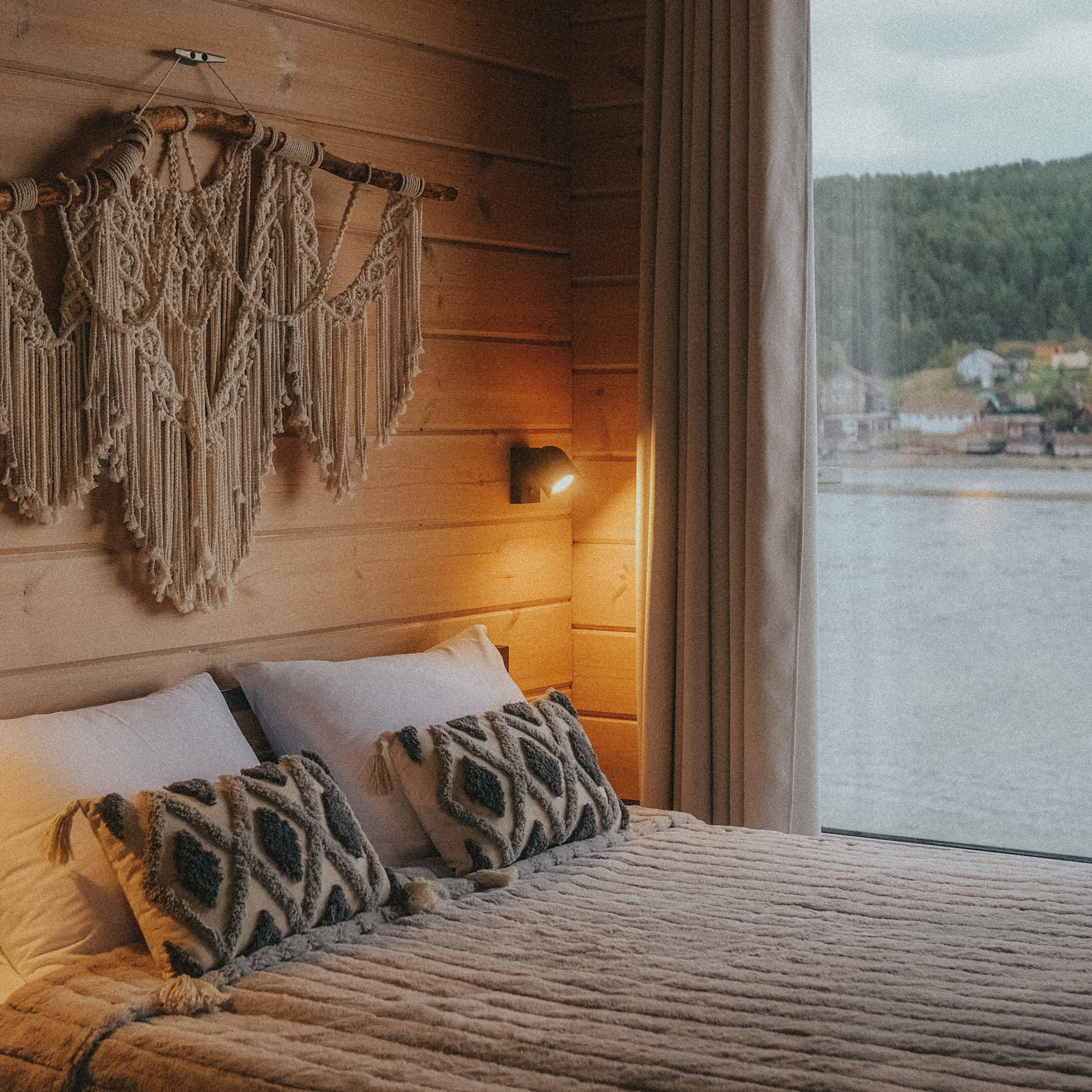 Малый дом на пирсе