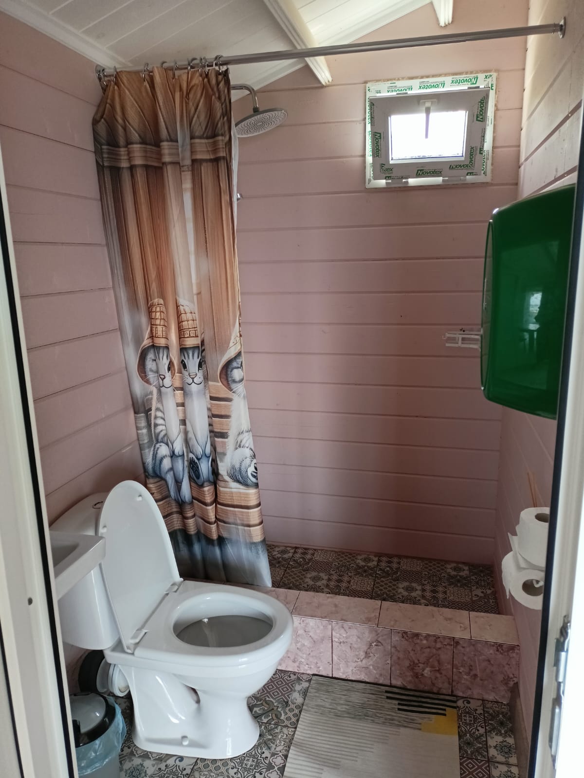 Четырехместный домик № 3 с шикарным видом на море и горы