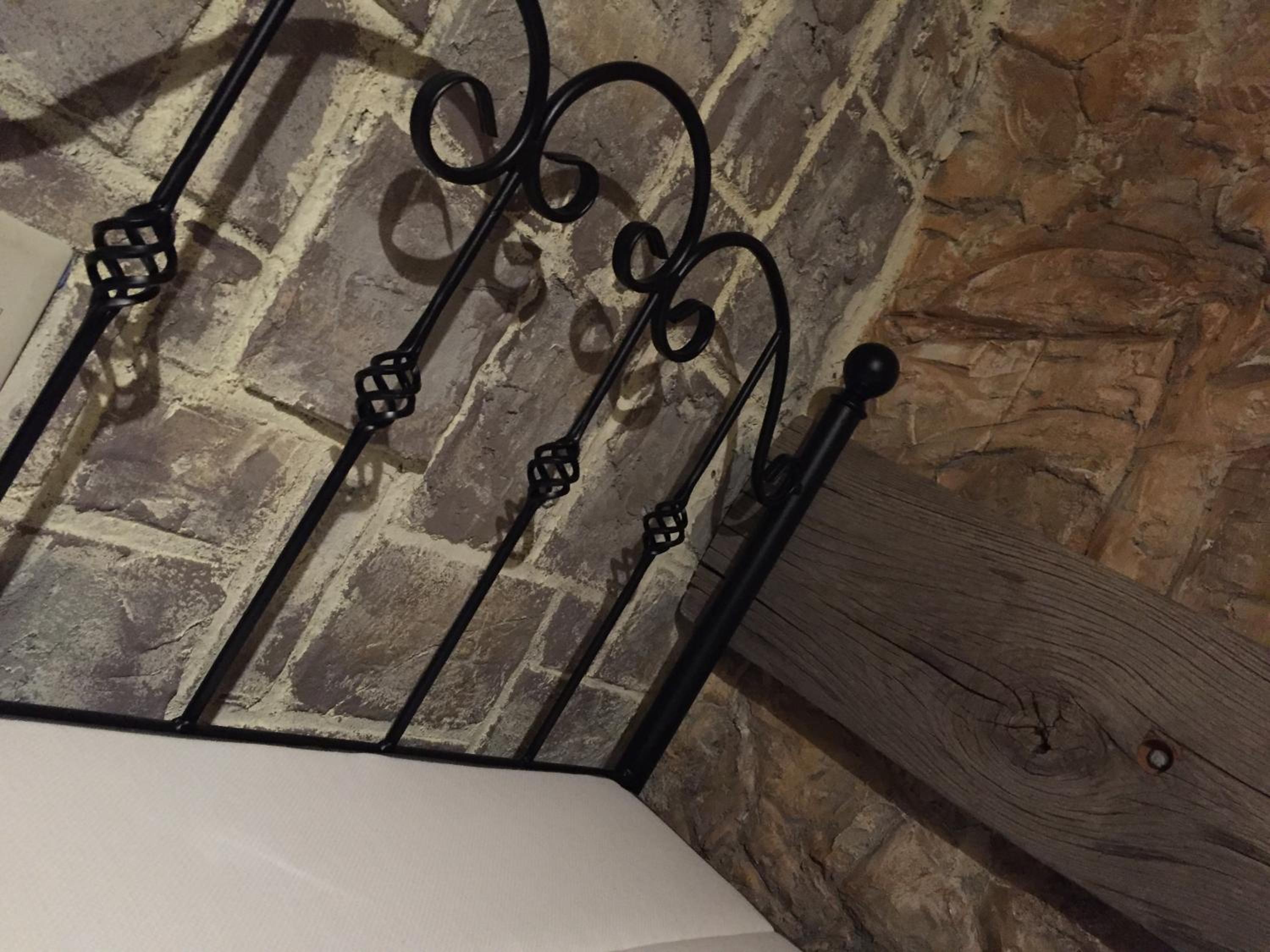 Single Room with Shared Bathroom