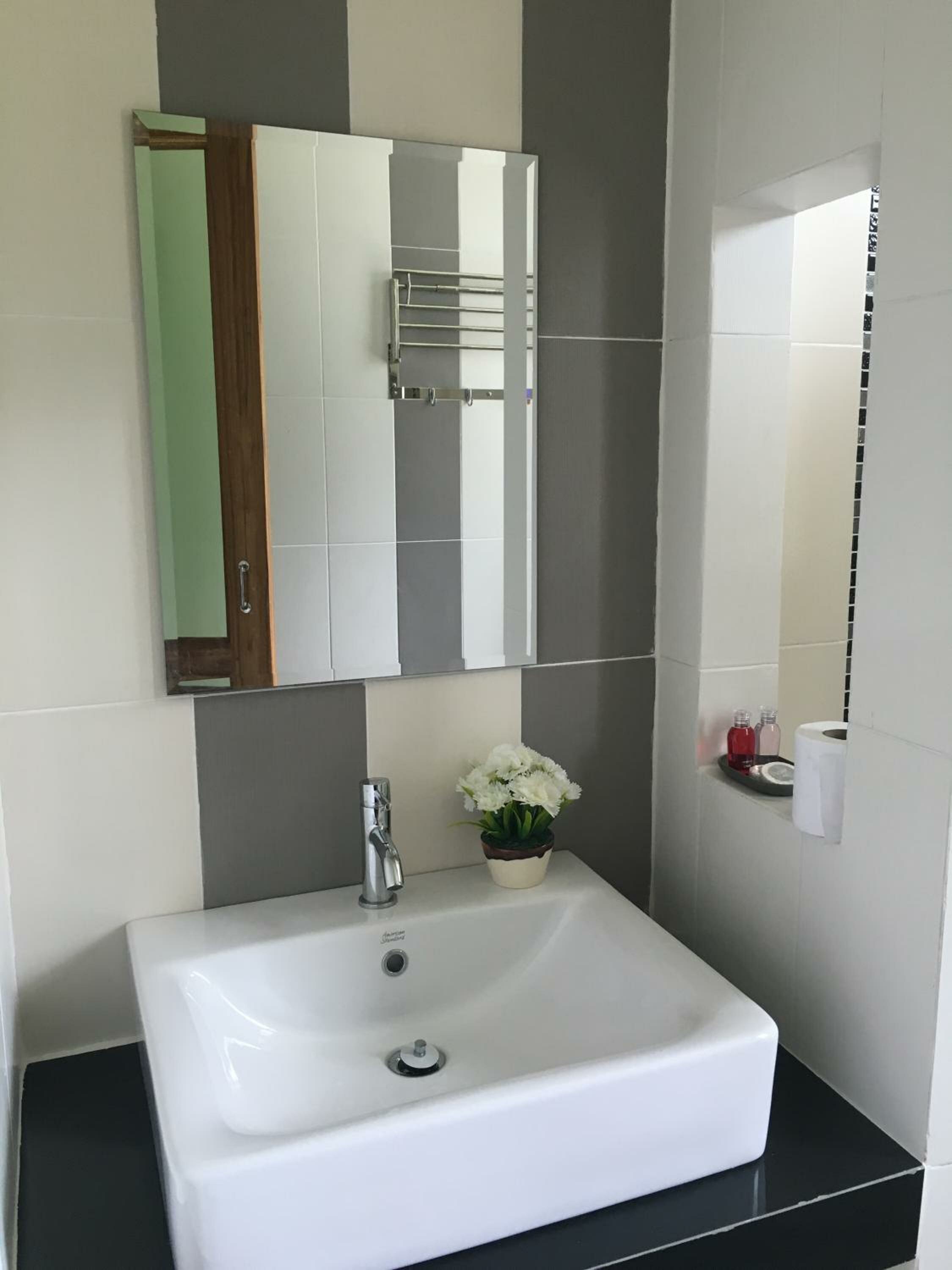 Standard Twin Room with Air Conditioning