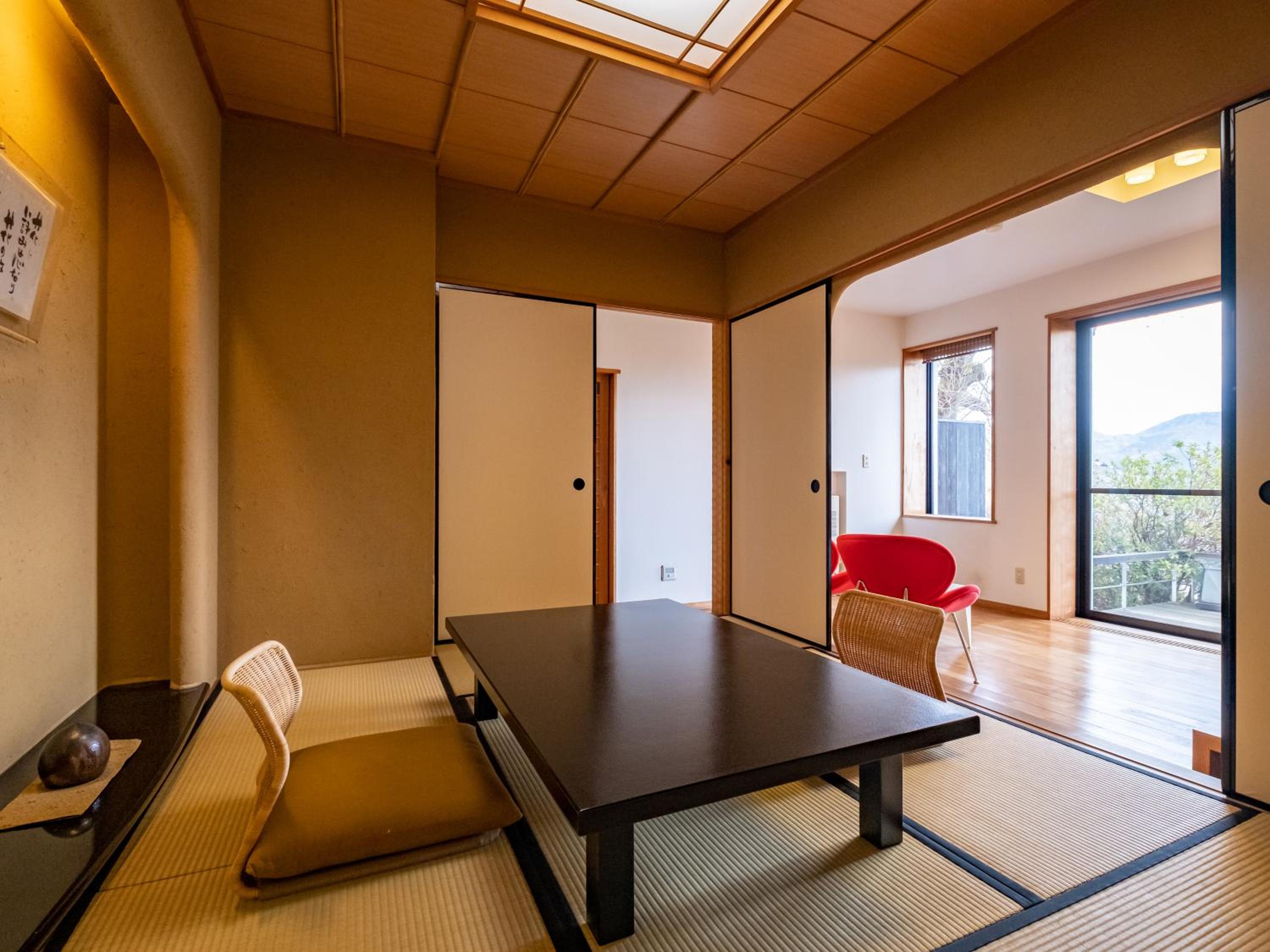 Japanese and Western style room 35㎡ Double or Twin Room with private open-air bath
