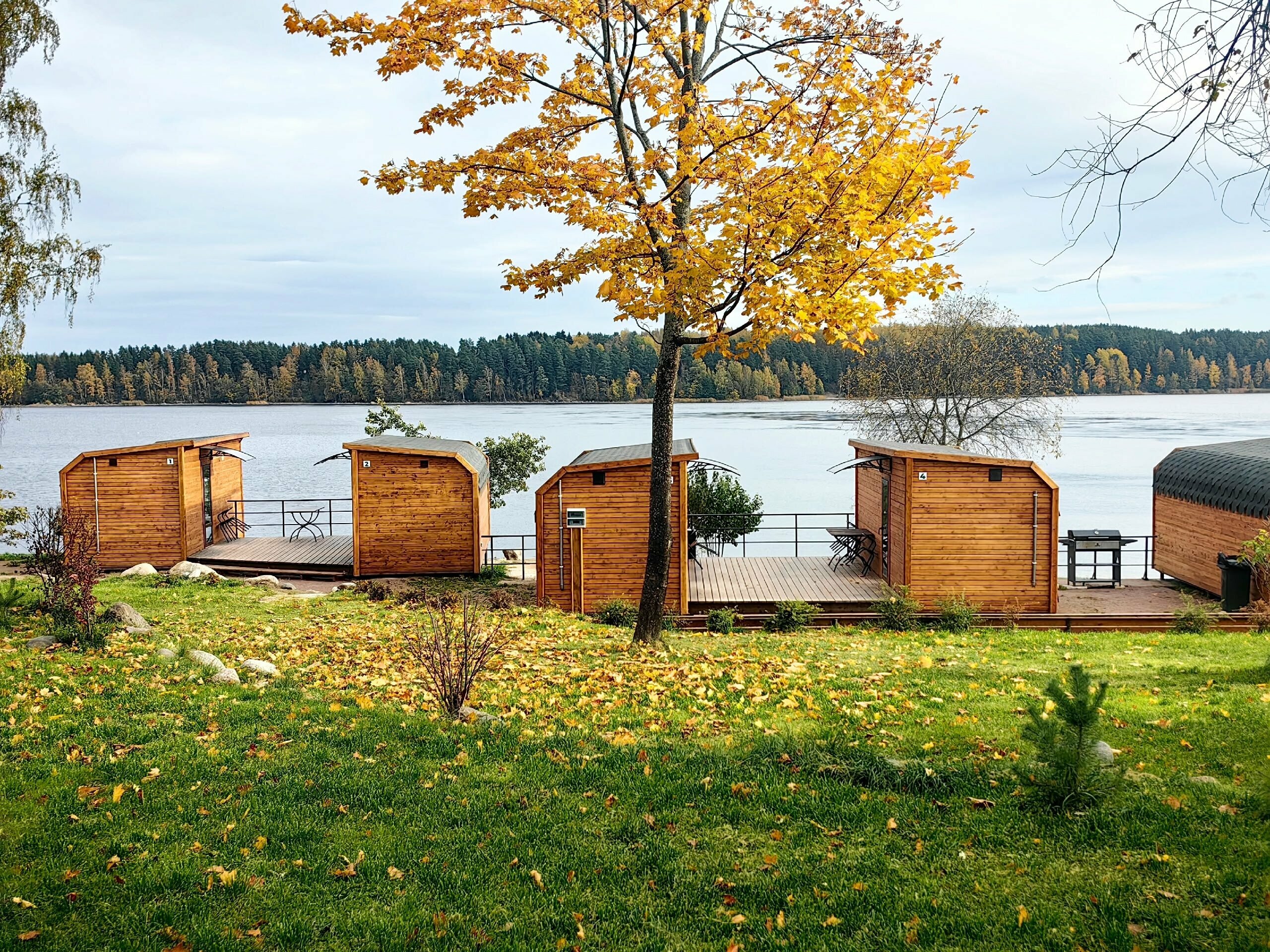 Бунгало с видом на озеро