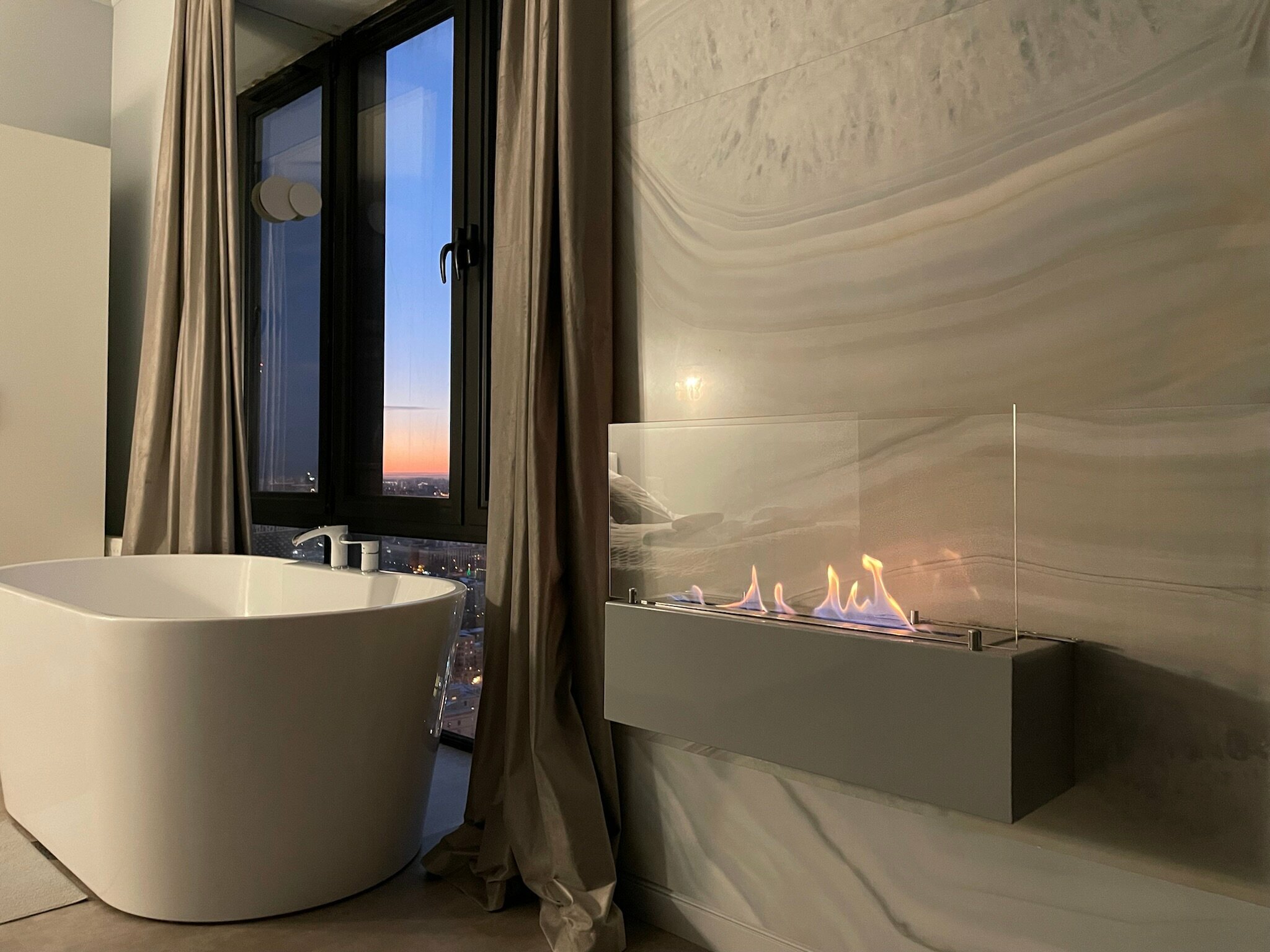 Люкс с кроватью размера «queen-size»