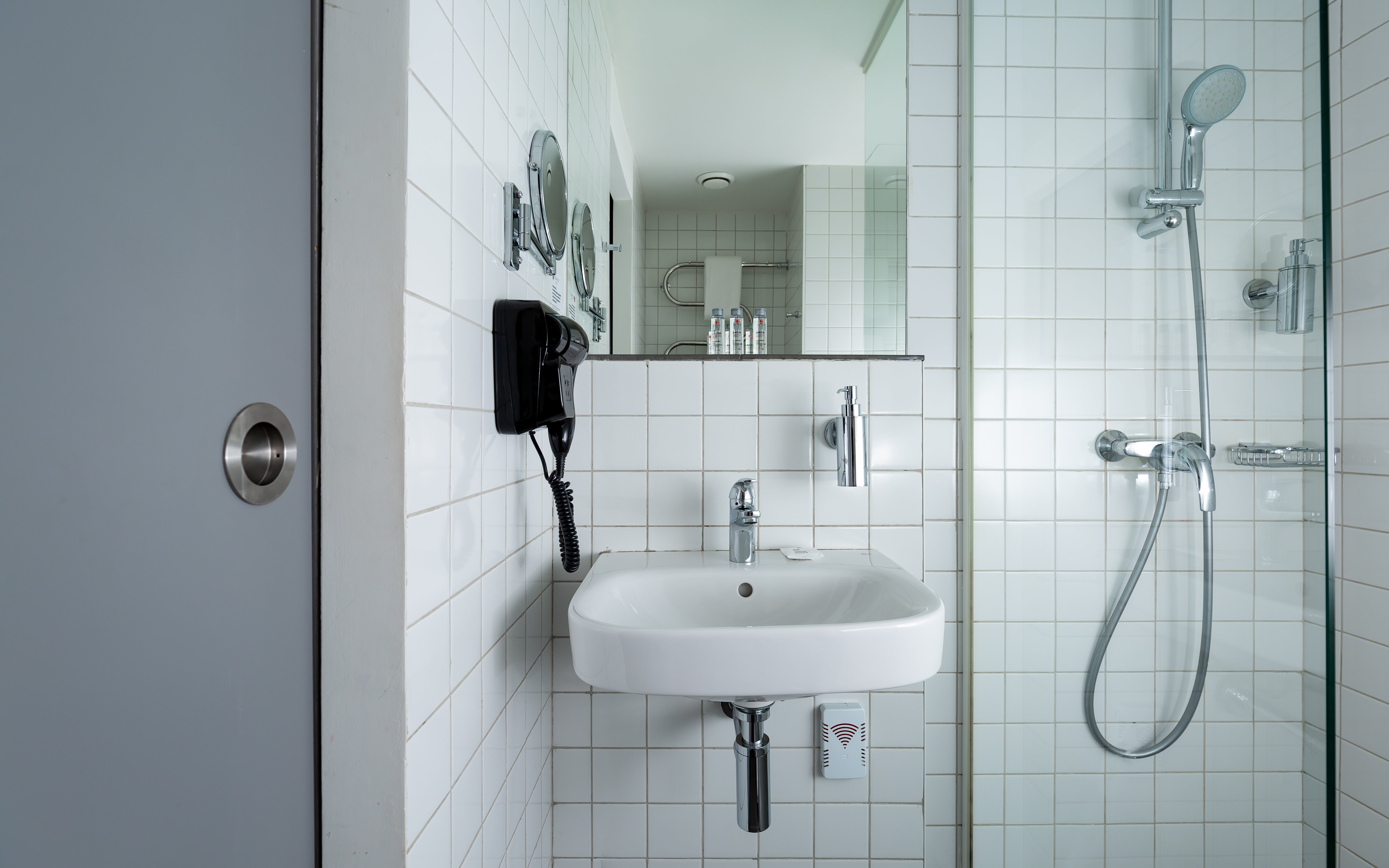 SMART Стандарт с одной большой кроватью