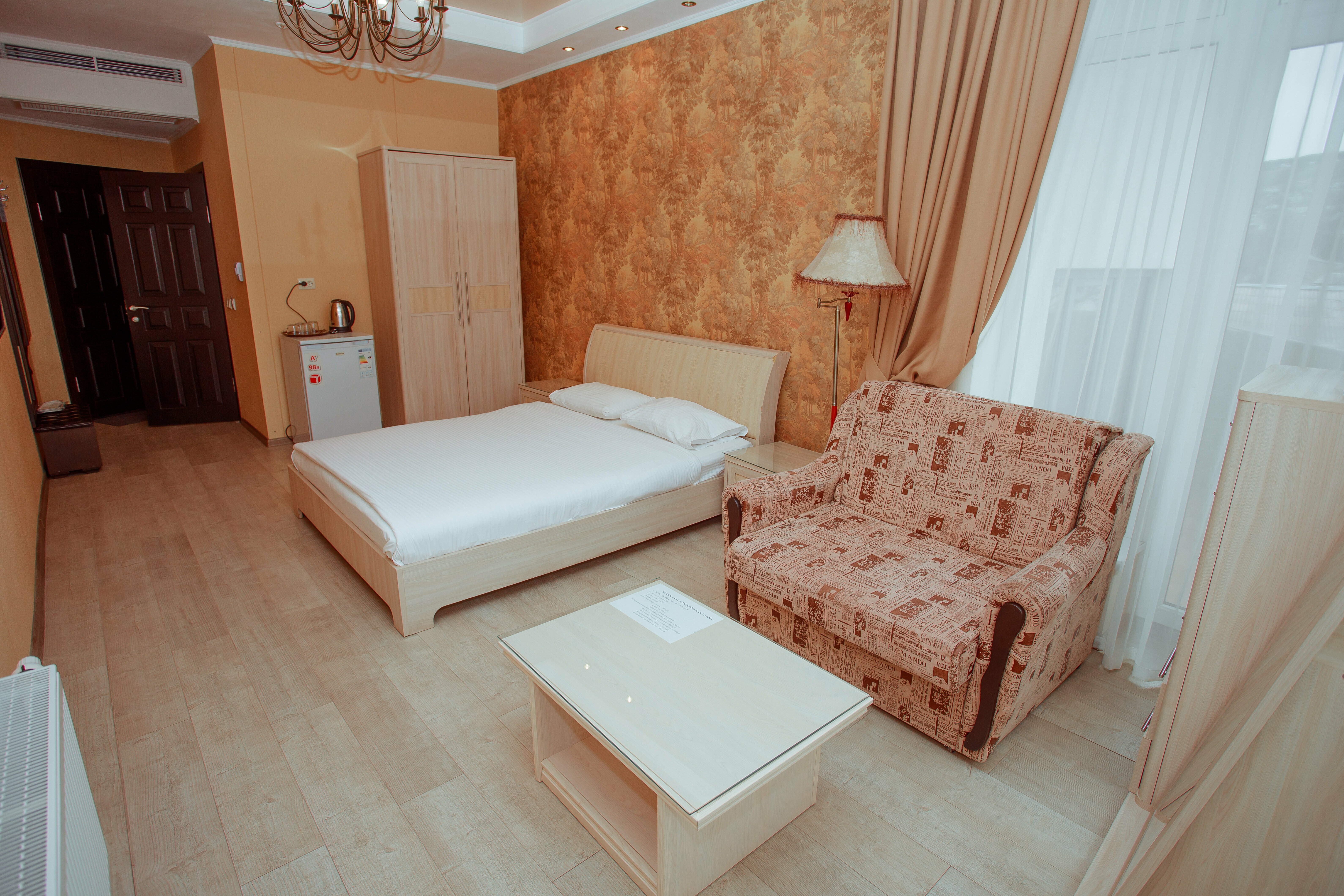 Большой двухместный номер с 1 кроватью