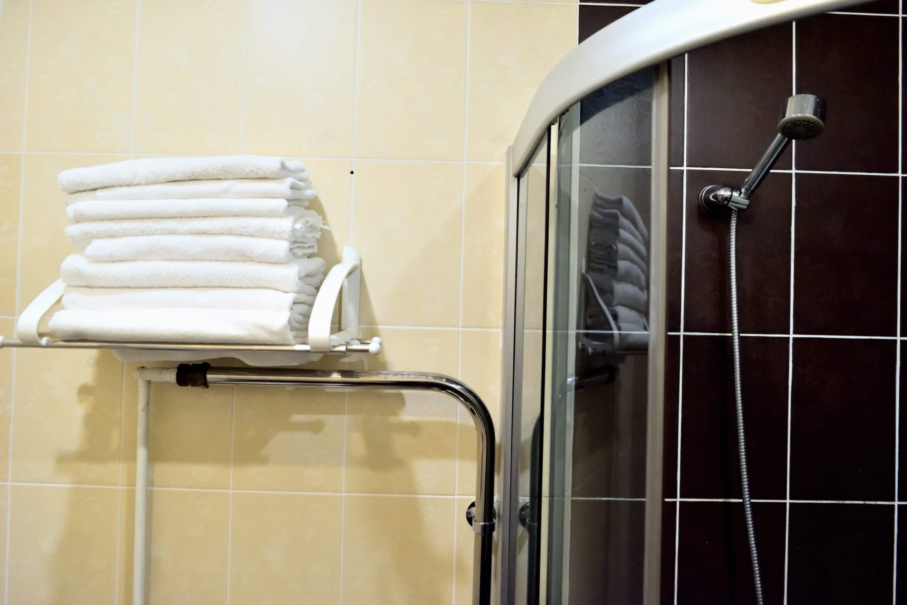 №8. Трехместный номер с дополнительным спальным местом и видом на горы