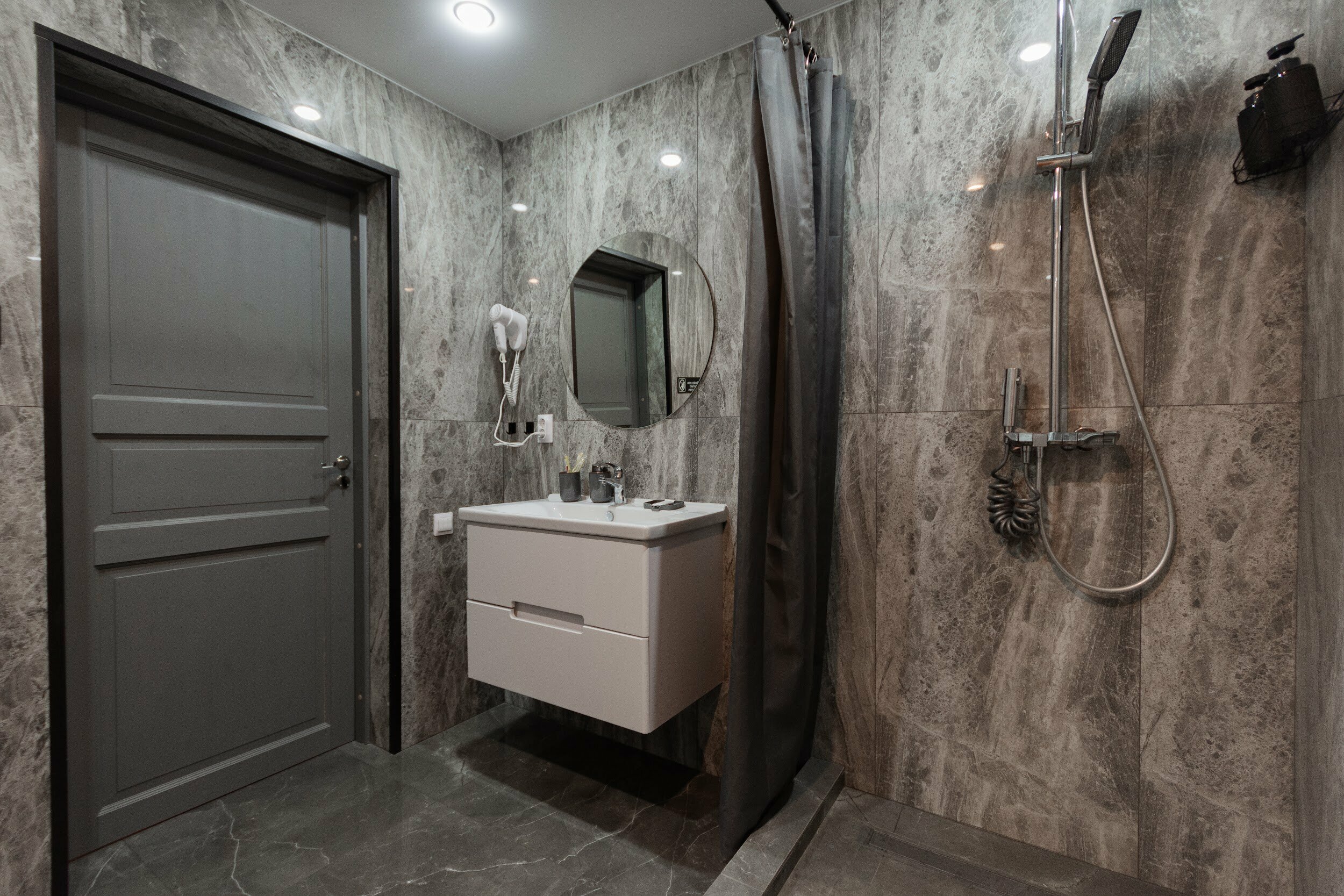 Семейный коттедж Делюкс с 3 спальнями, сауной, зоной мангала.