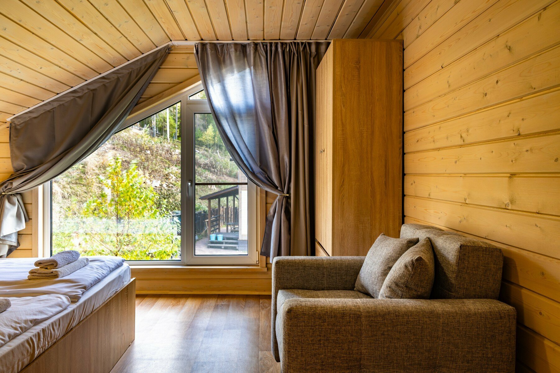 Коттедж с видом на озеро