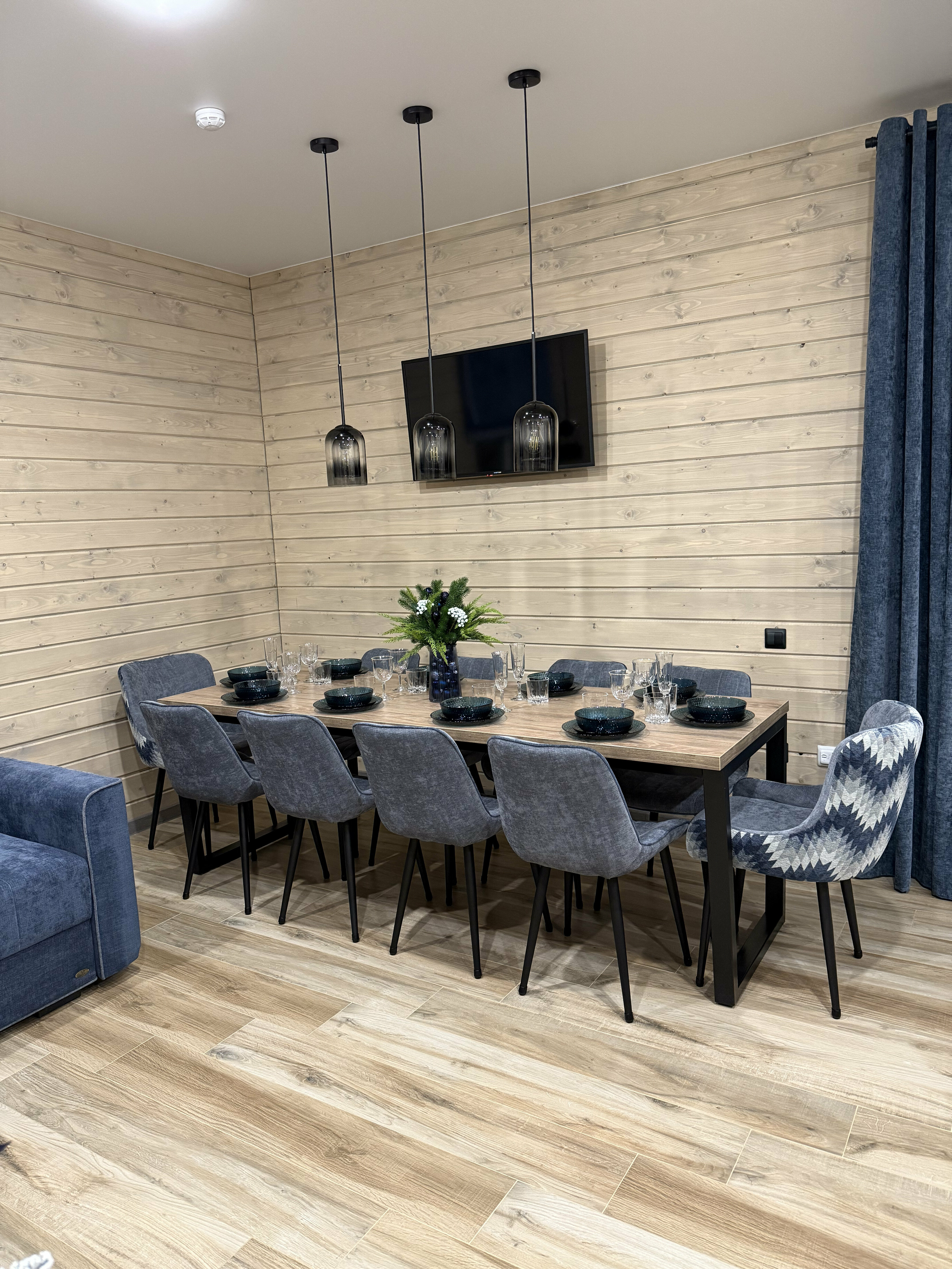 Коттедж с видом на лес