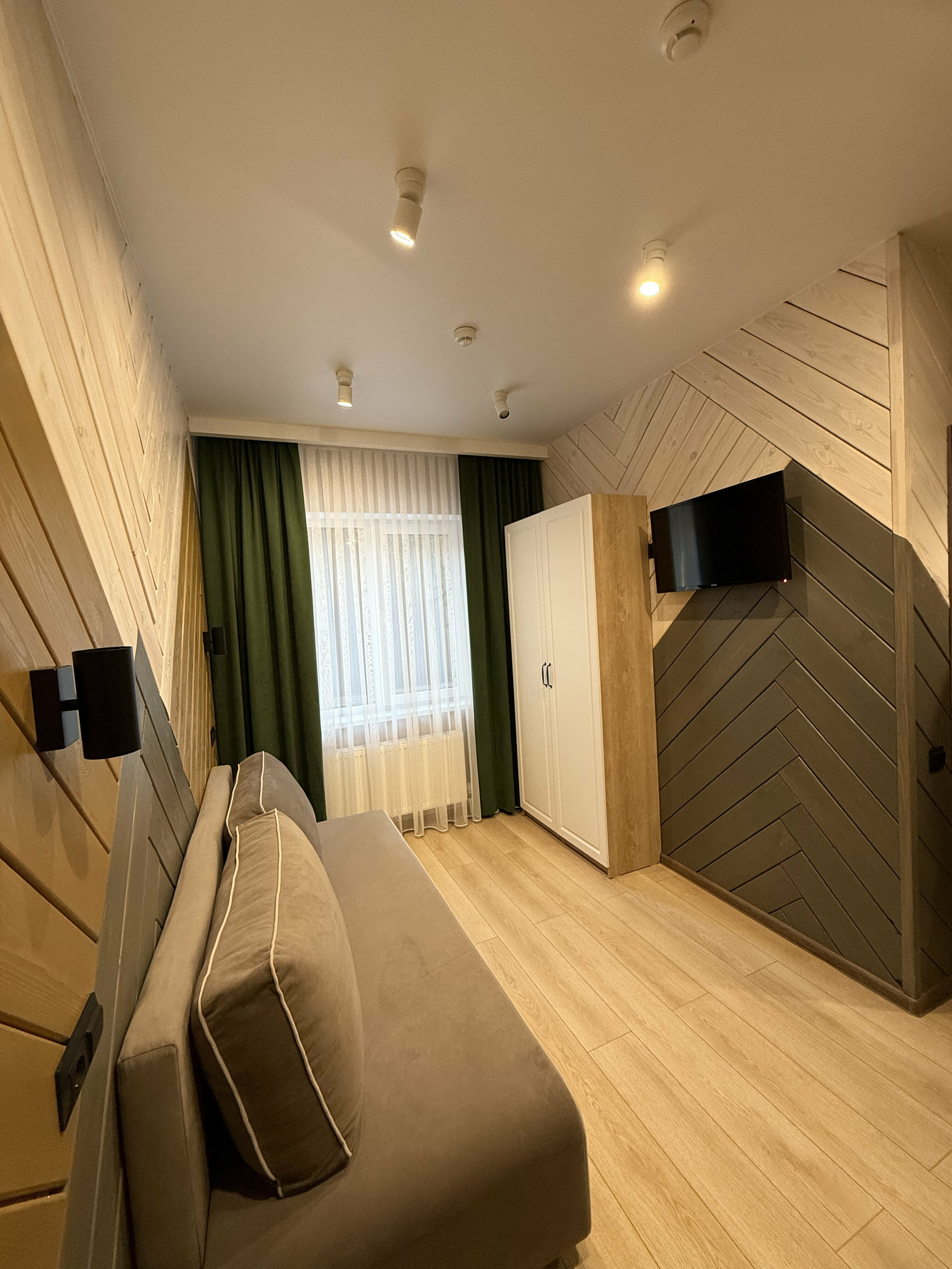 Cемейный номер с собственной ванной комнатой