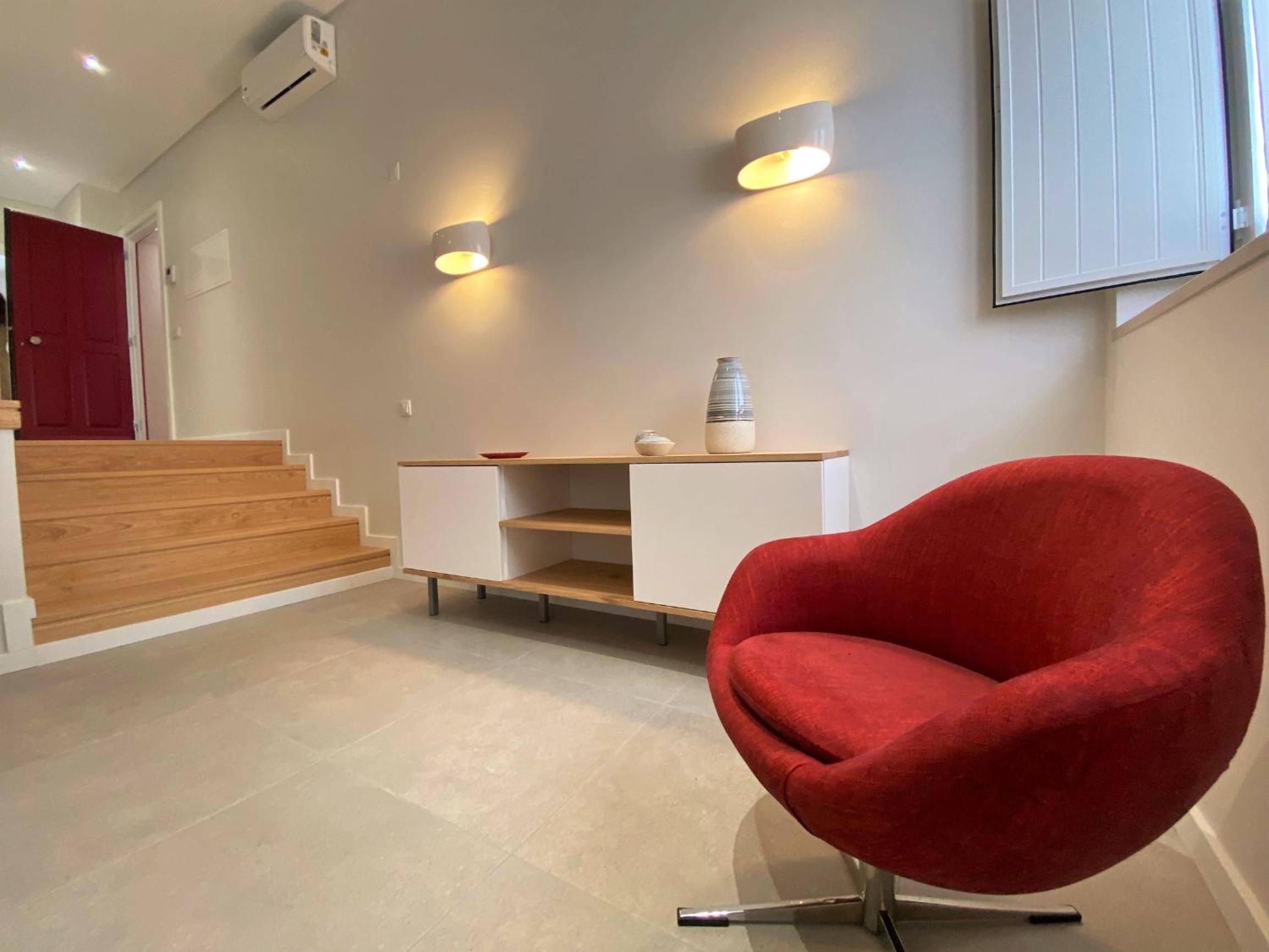 Apartment with Garden View