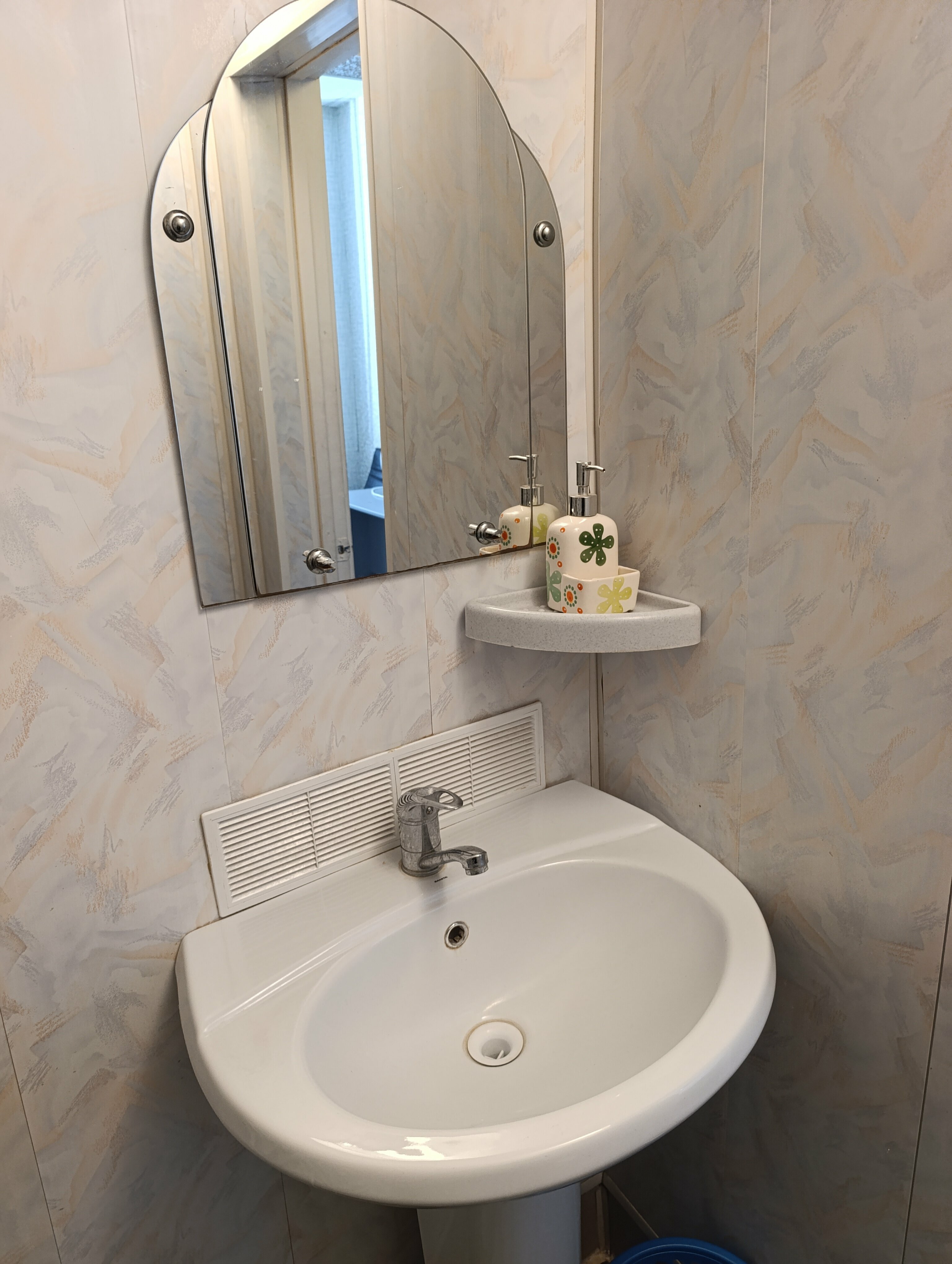 Классический трехместный номер