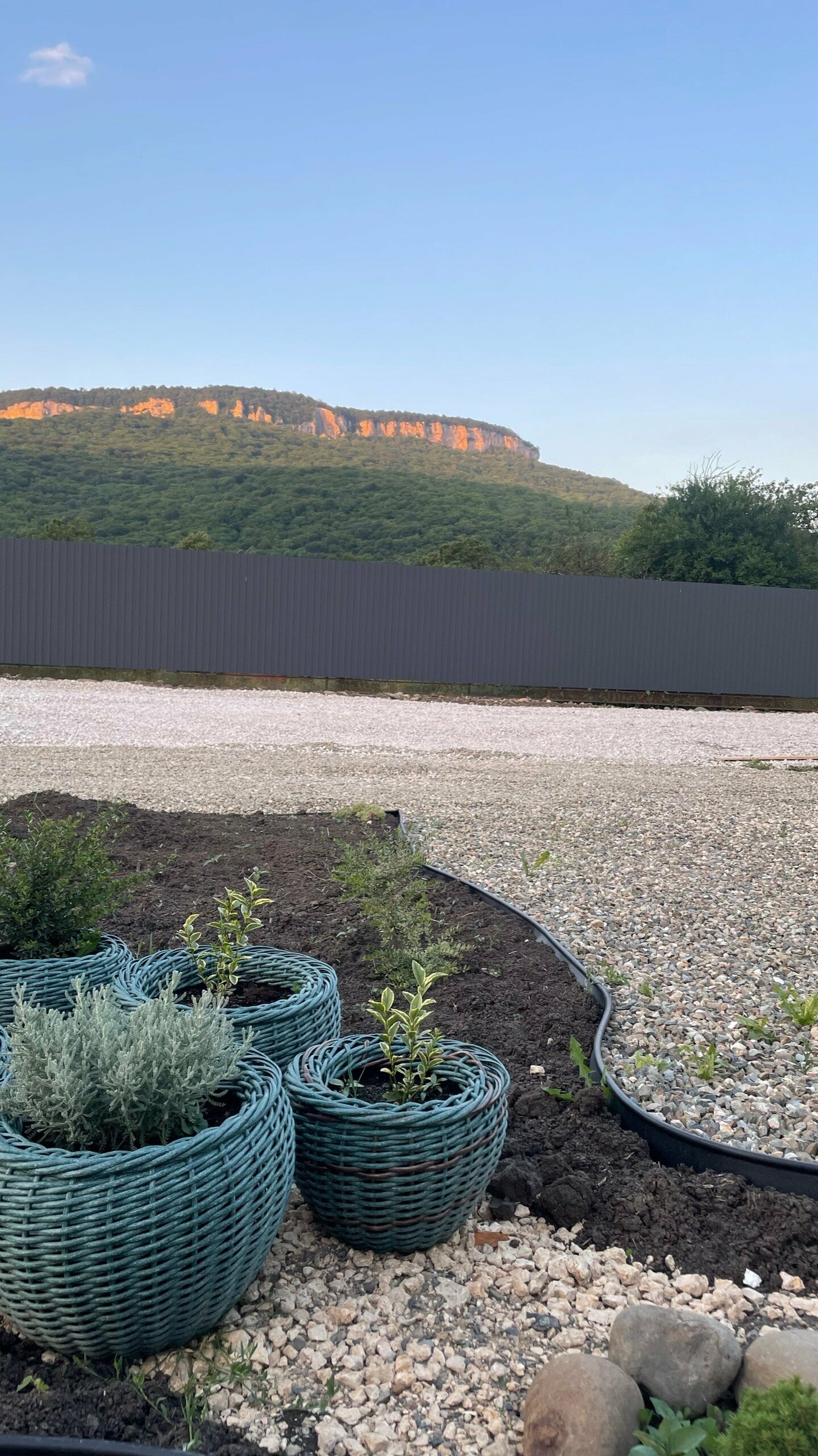 Семейный номер с видом на горы