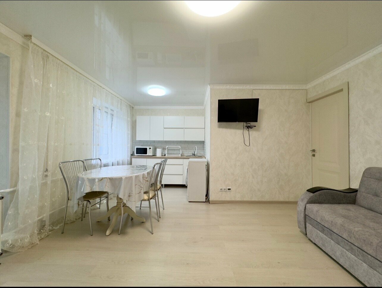 Cемейный номер с собственной ванной комнатой