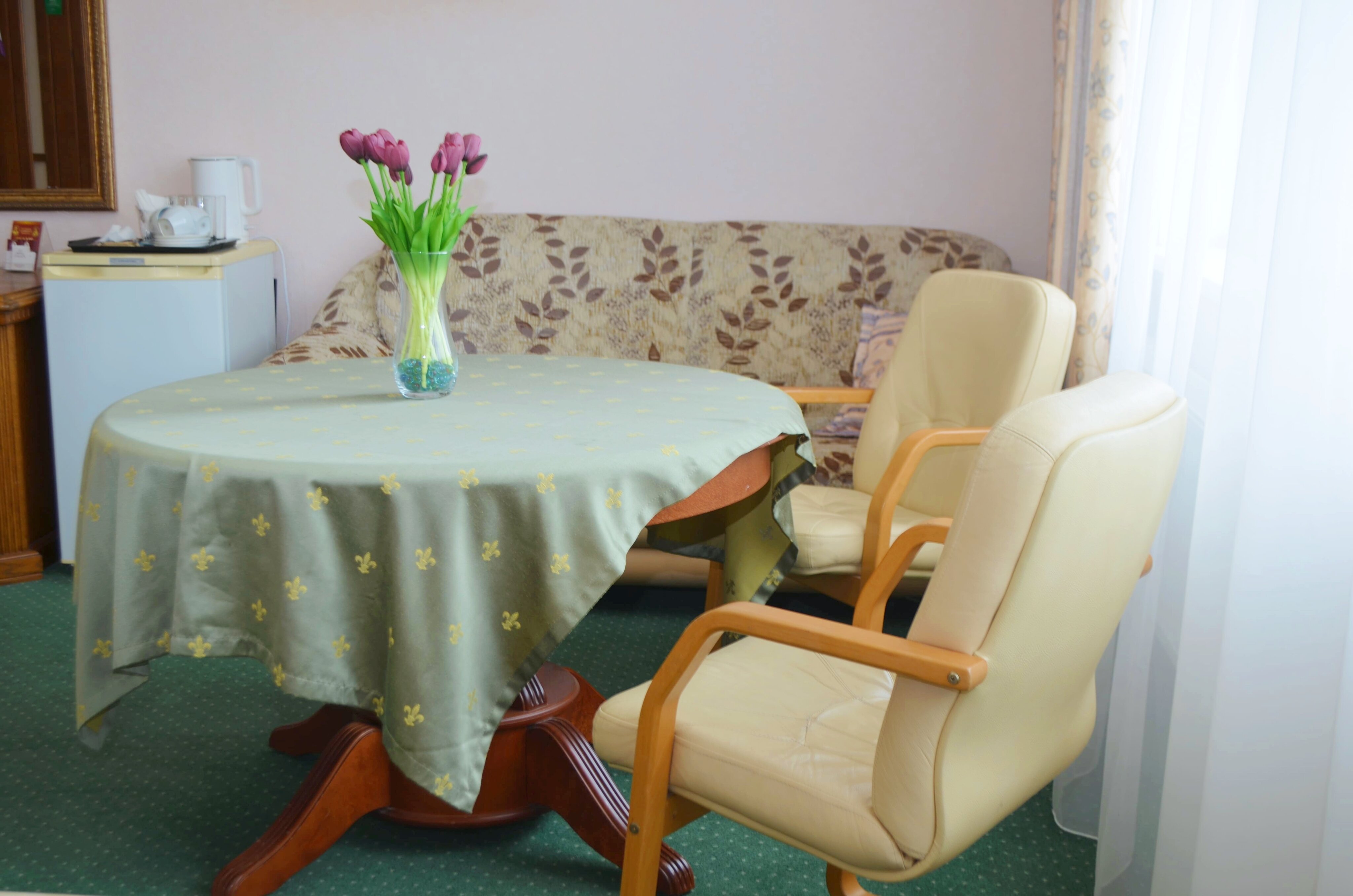 Улучшенный трехместный номер