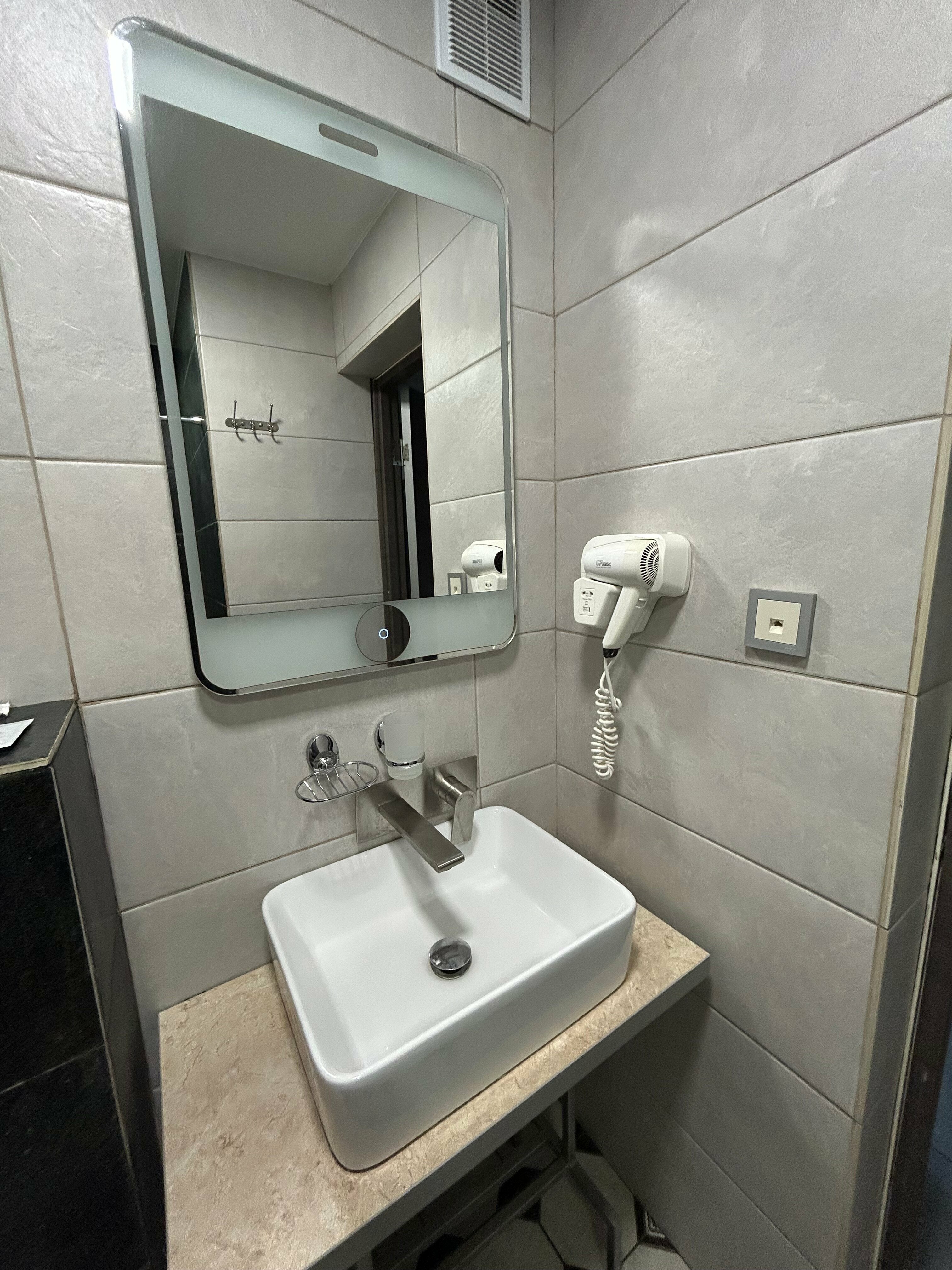 Cемейный номер с собственной ванной комнатой