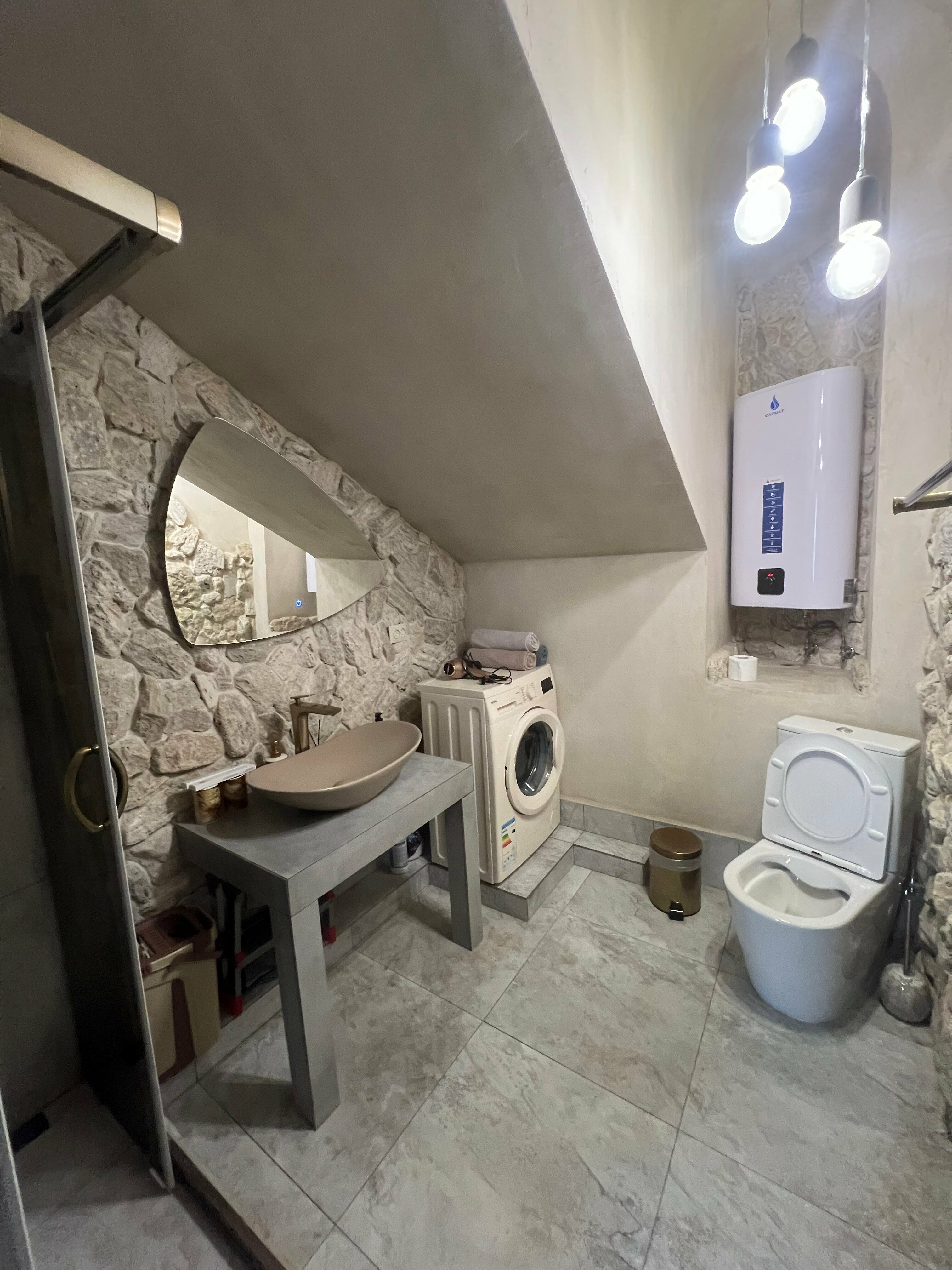 Cемейный номер с собственной ванной комнатой