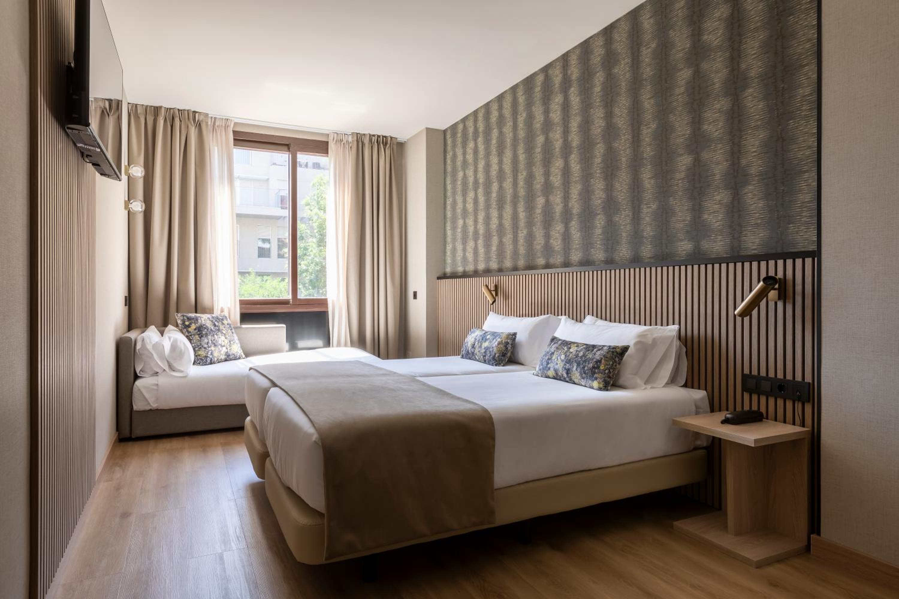 Triple Room