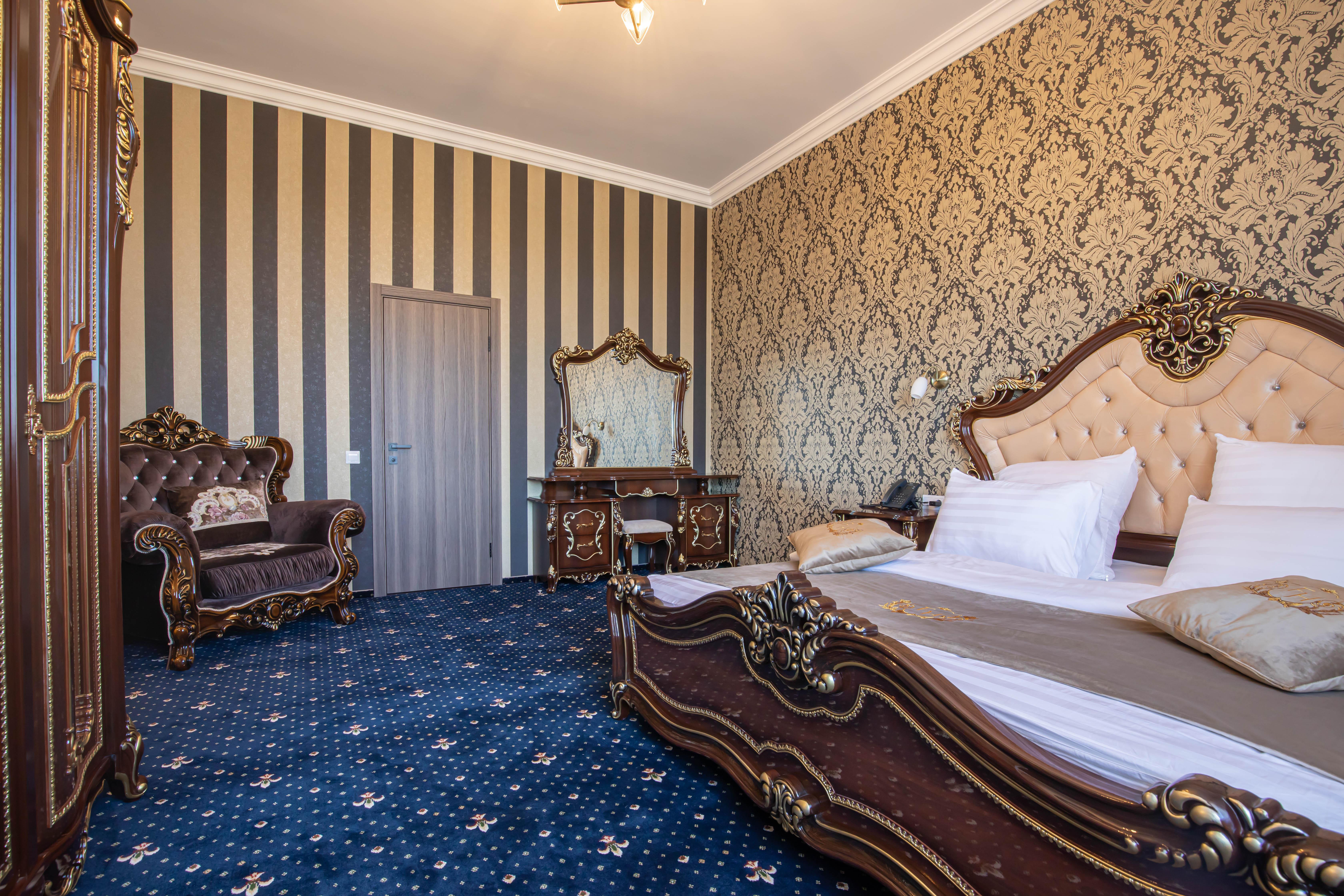 Представительский трехместный номер