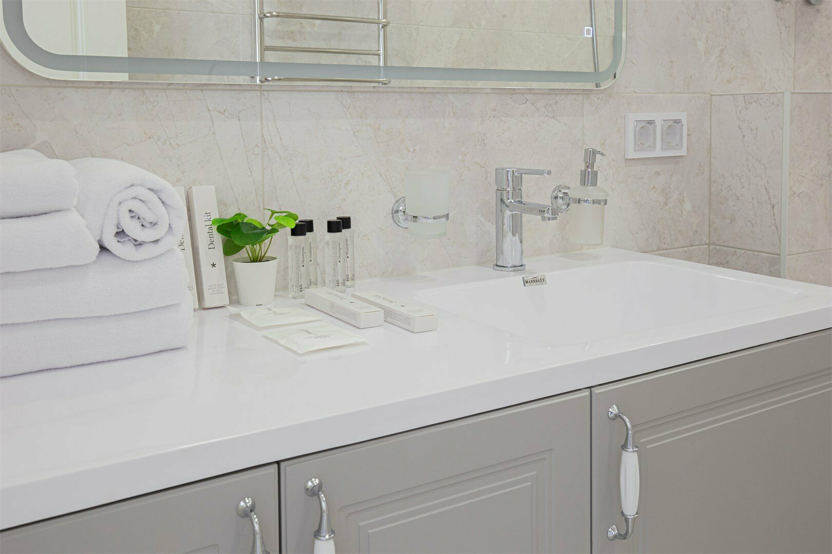 Двухкомнатные апартаменты с кухней-гостиной