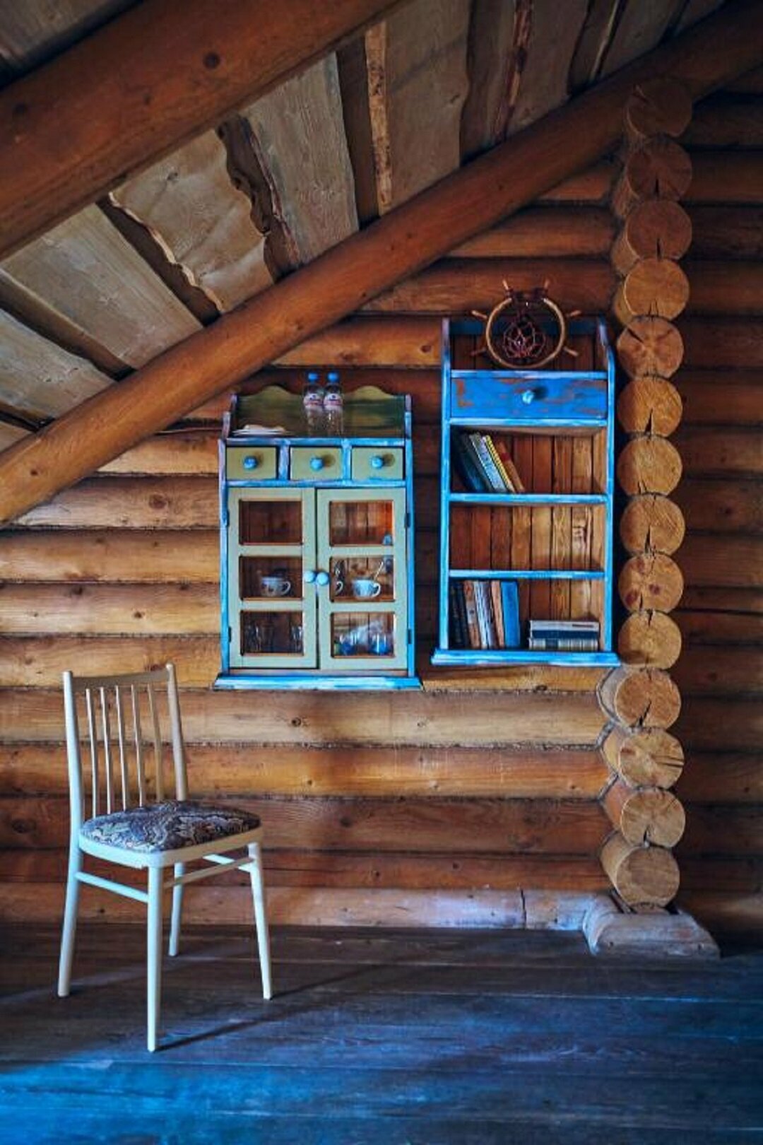 Полулюкс-мансарда с люкарной с двумя раздельными кроватями