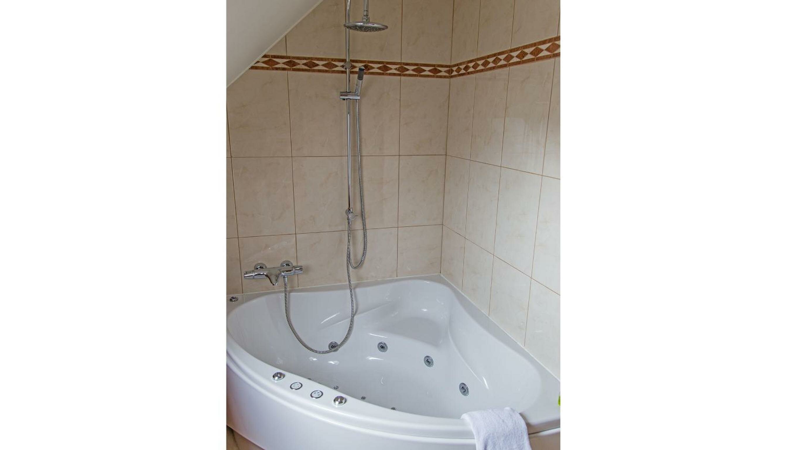 Double Room with Spa Bath