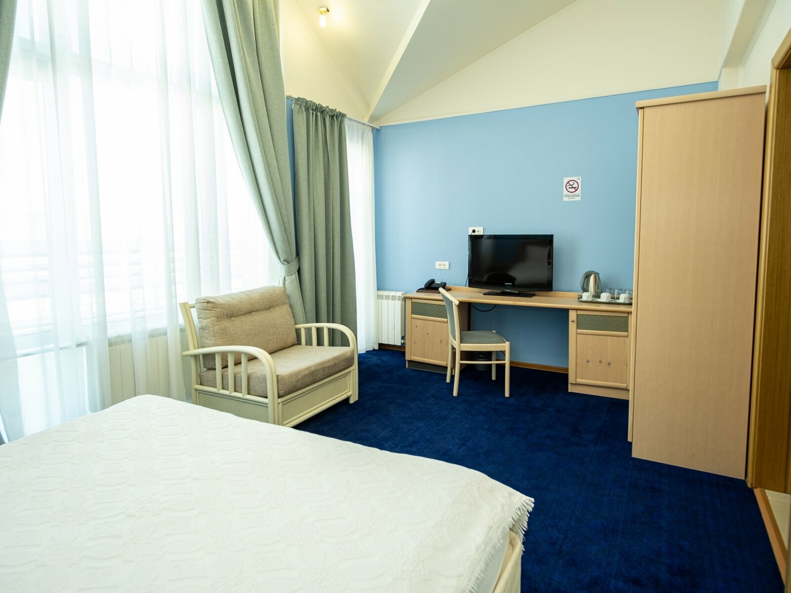 Улучшенный трехместный номер