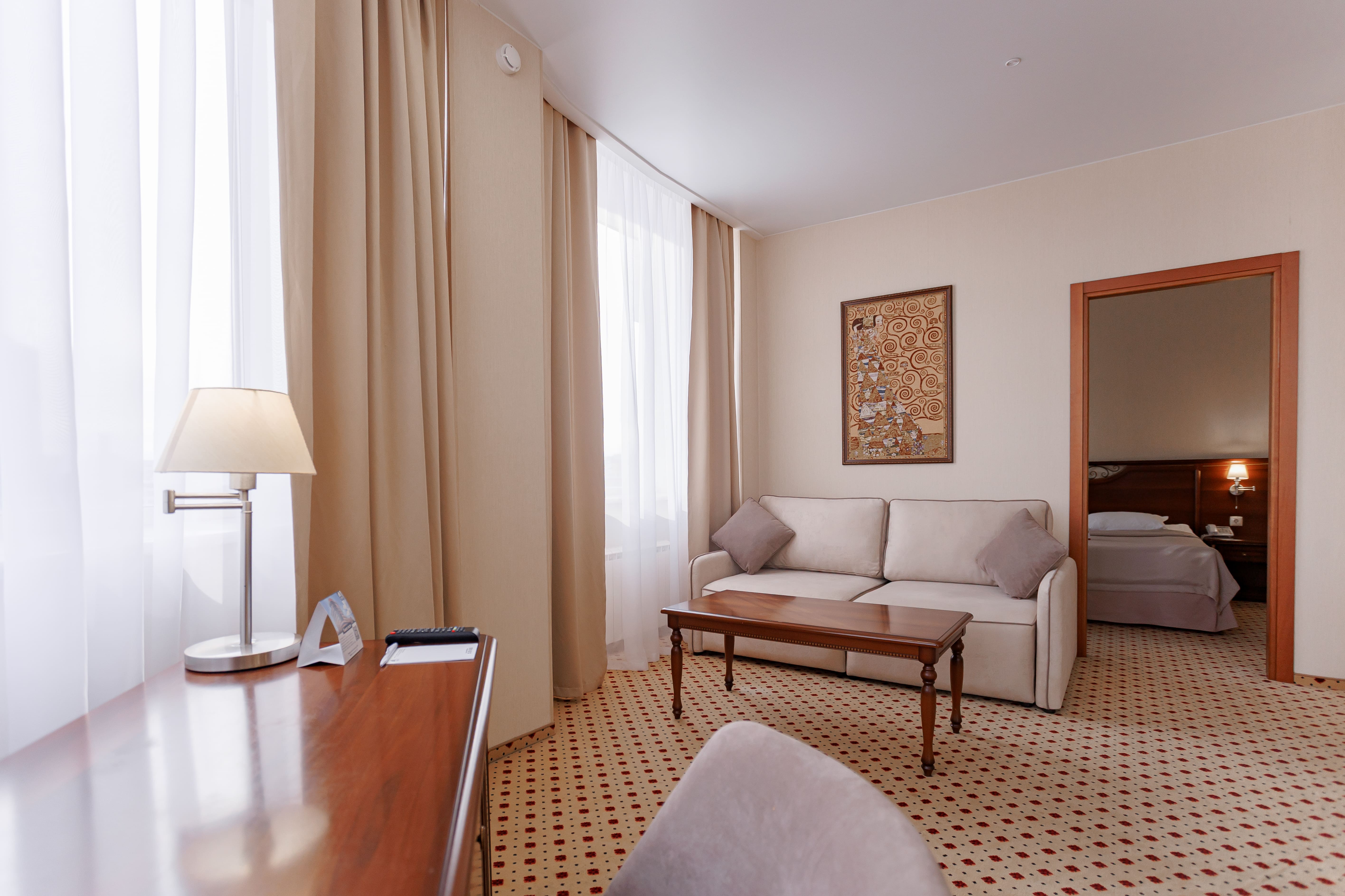 Панорамный двухкомнатный Люкс