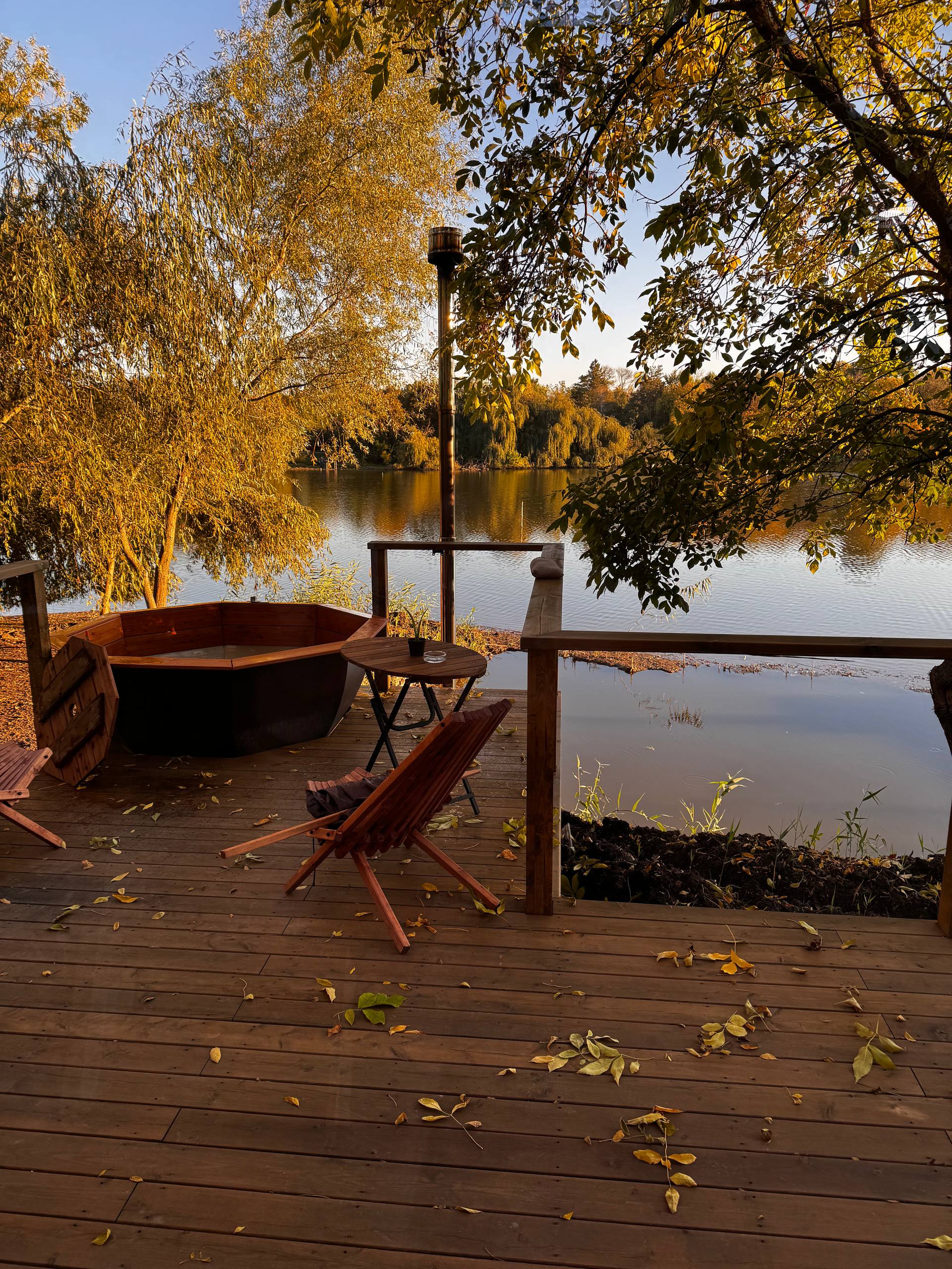 Дом с видом на озеро