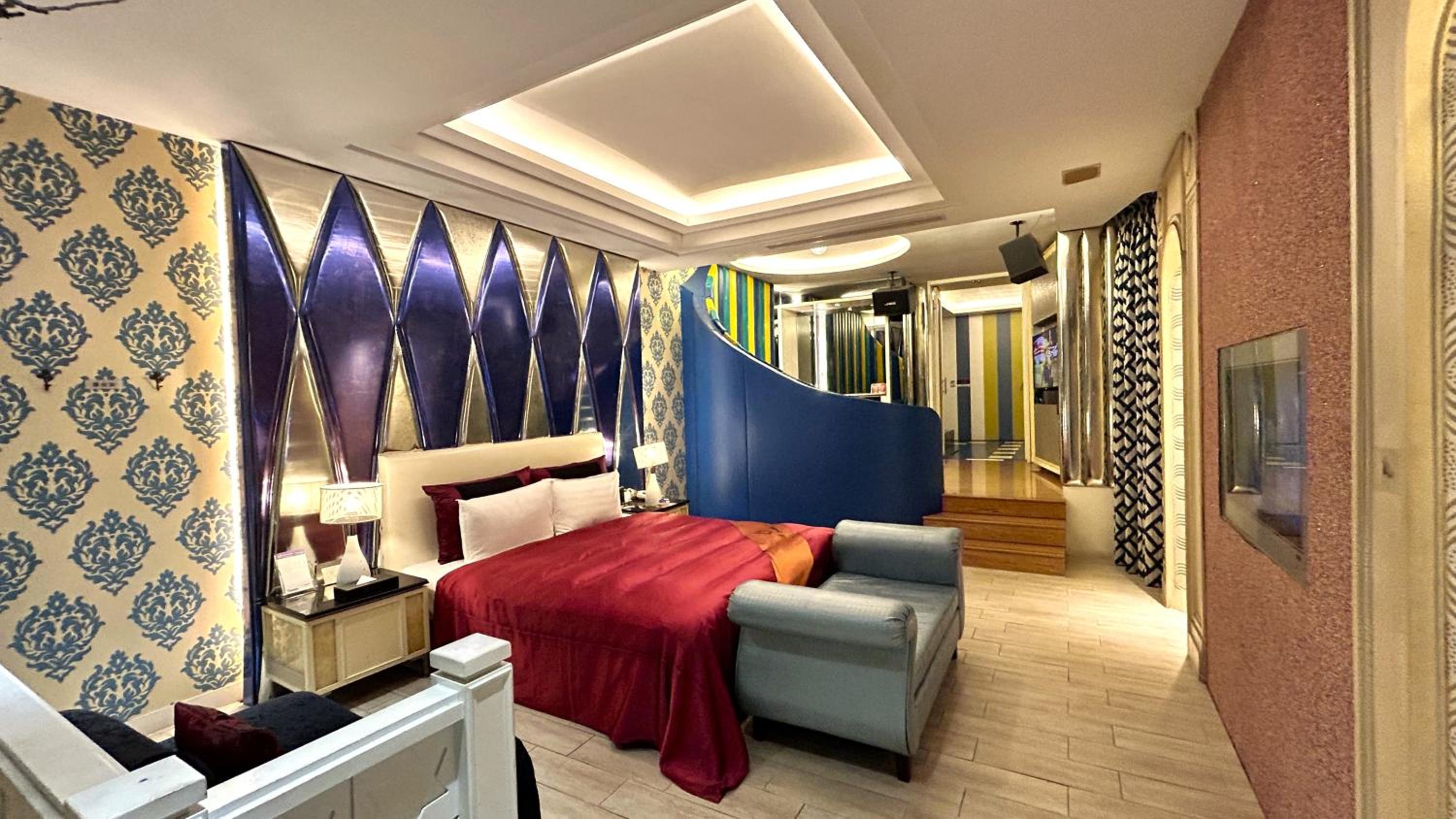 Deluxe Double Room (Check-in after 17:00)