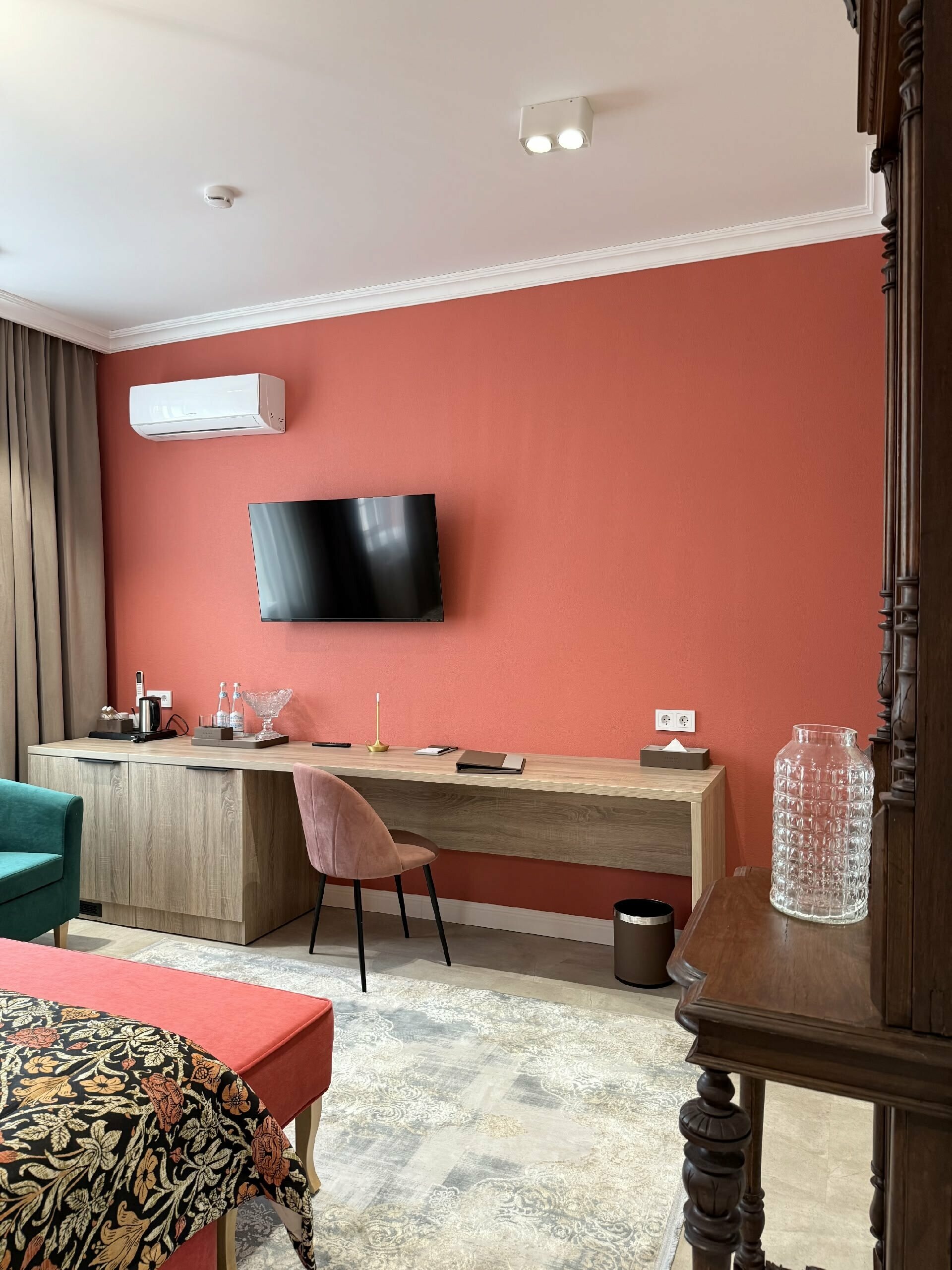 Улучшенный номер с кроватью размера «king-size» или 2 отдельными кроватями