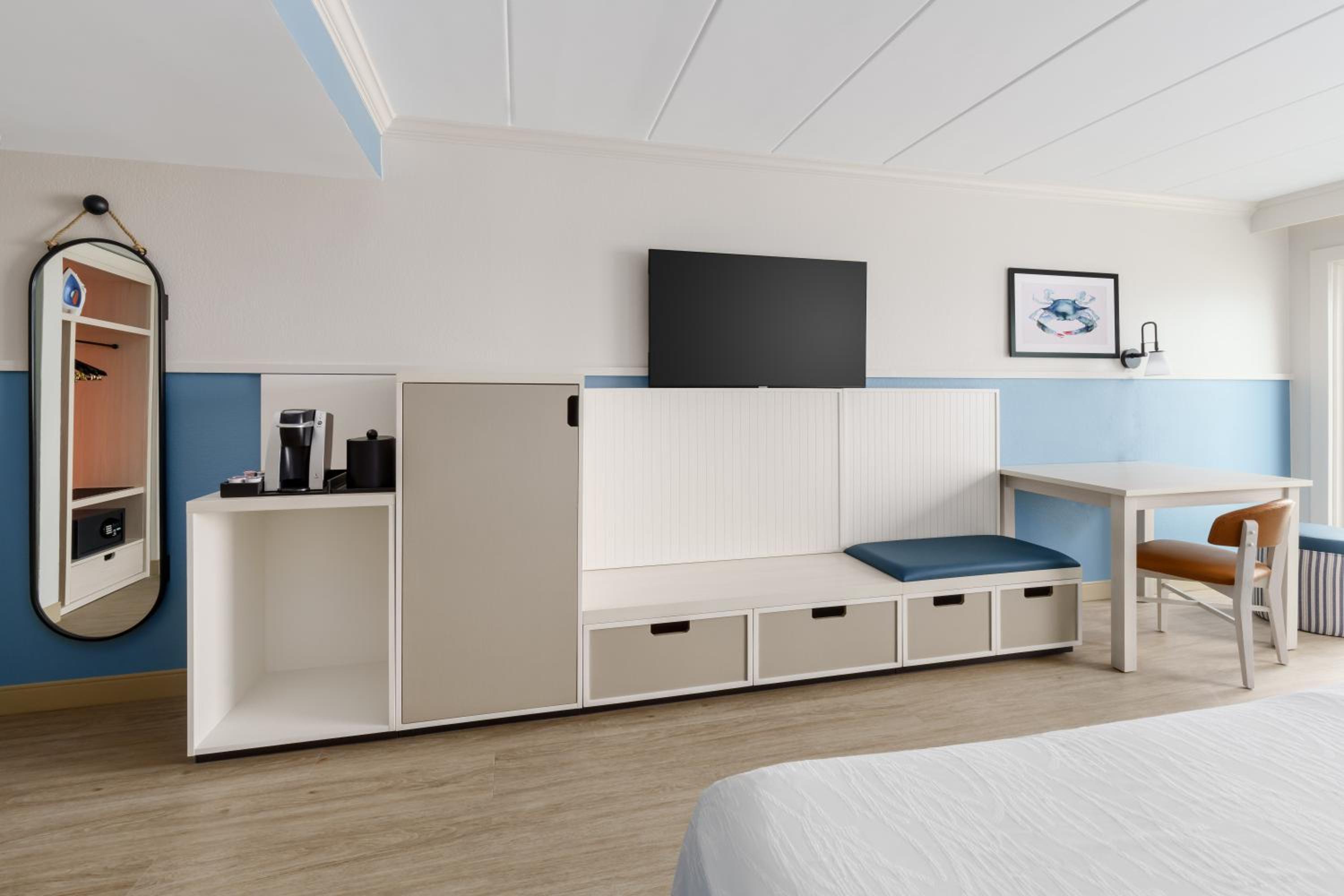 King Room - Oceanfront/Hearing Accessible