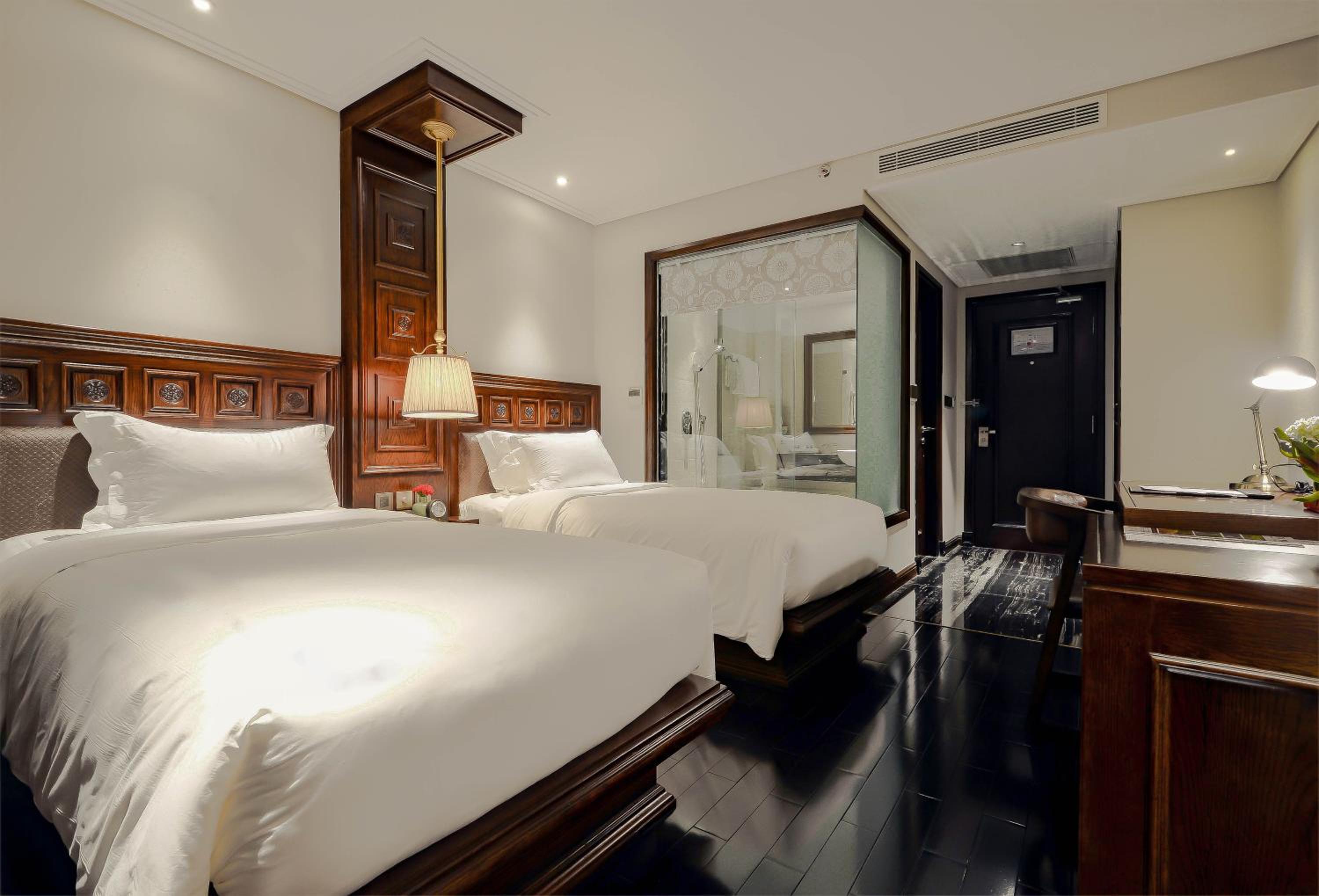 Superior Twin Room (No View)