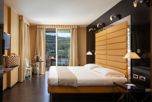 Executive Double or Twin Room, 1 Bedroom, Mountain View (Elegance) в Hotel Kristal Palace - TonelliHotels