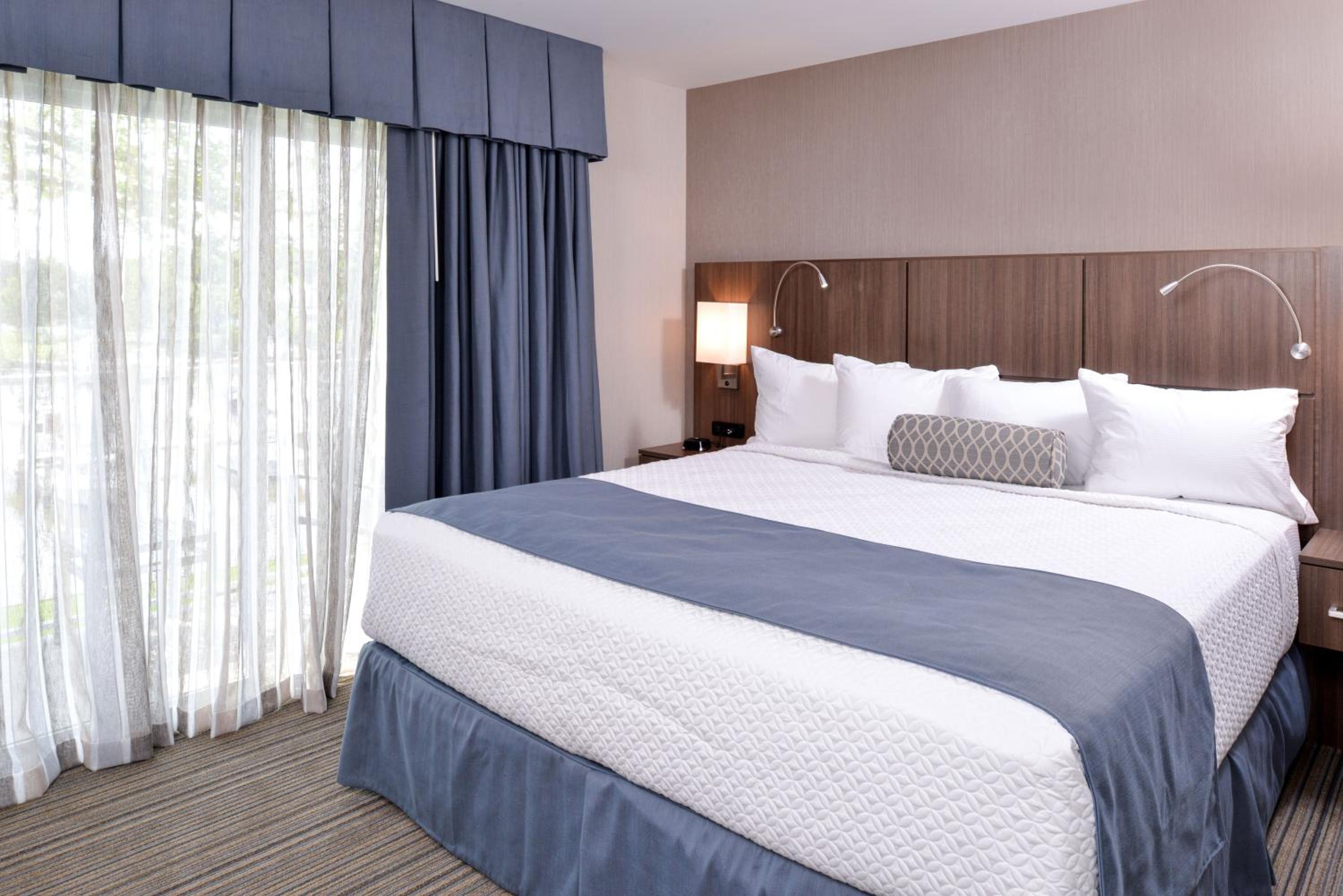 King Room with Balcony