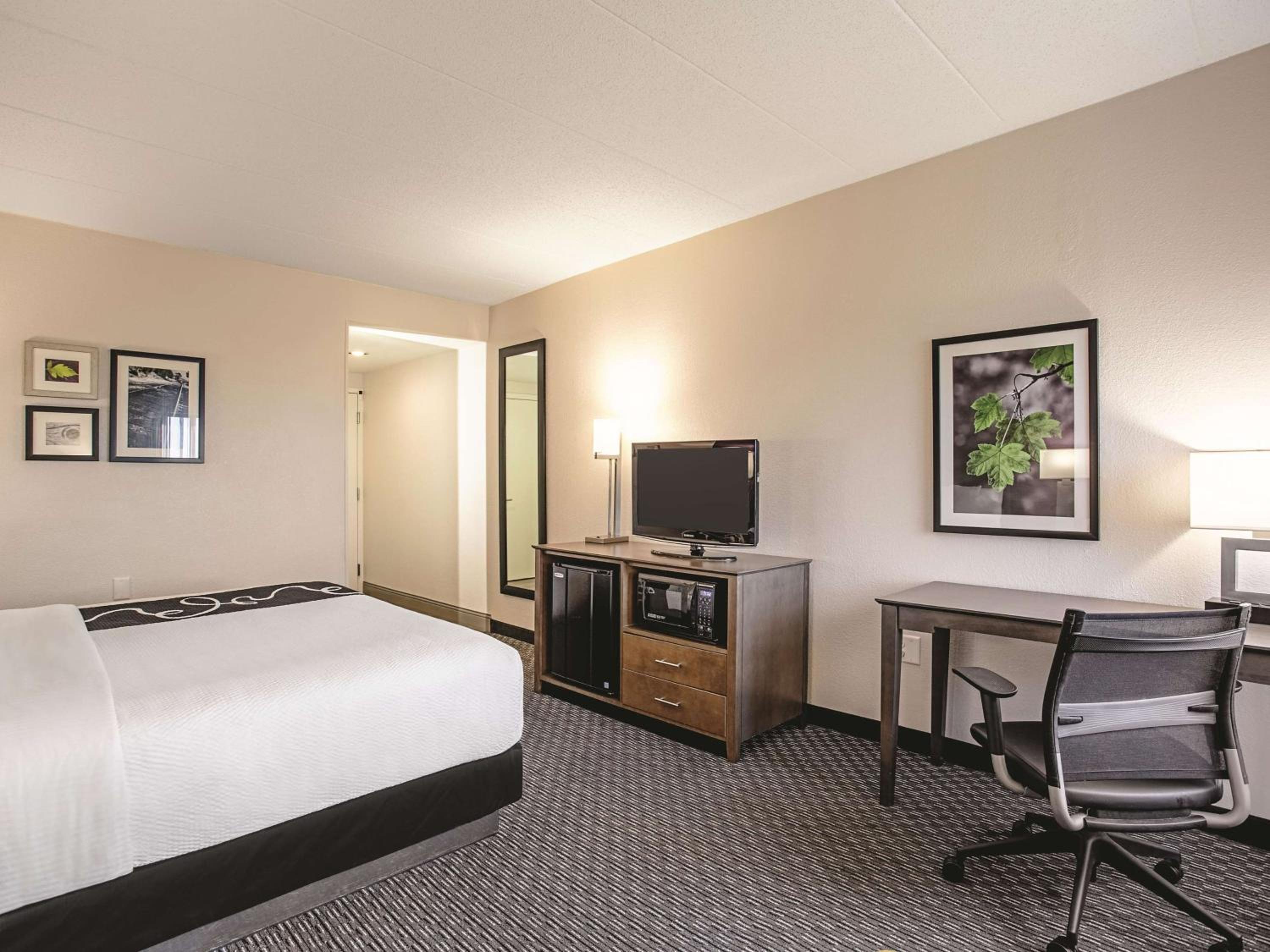 King Room - Non-Smoking